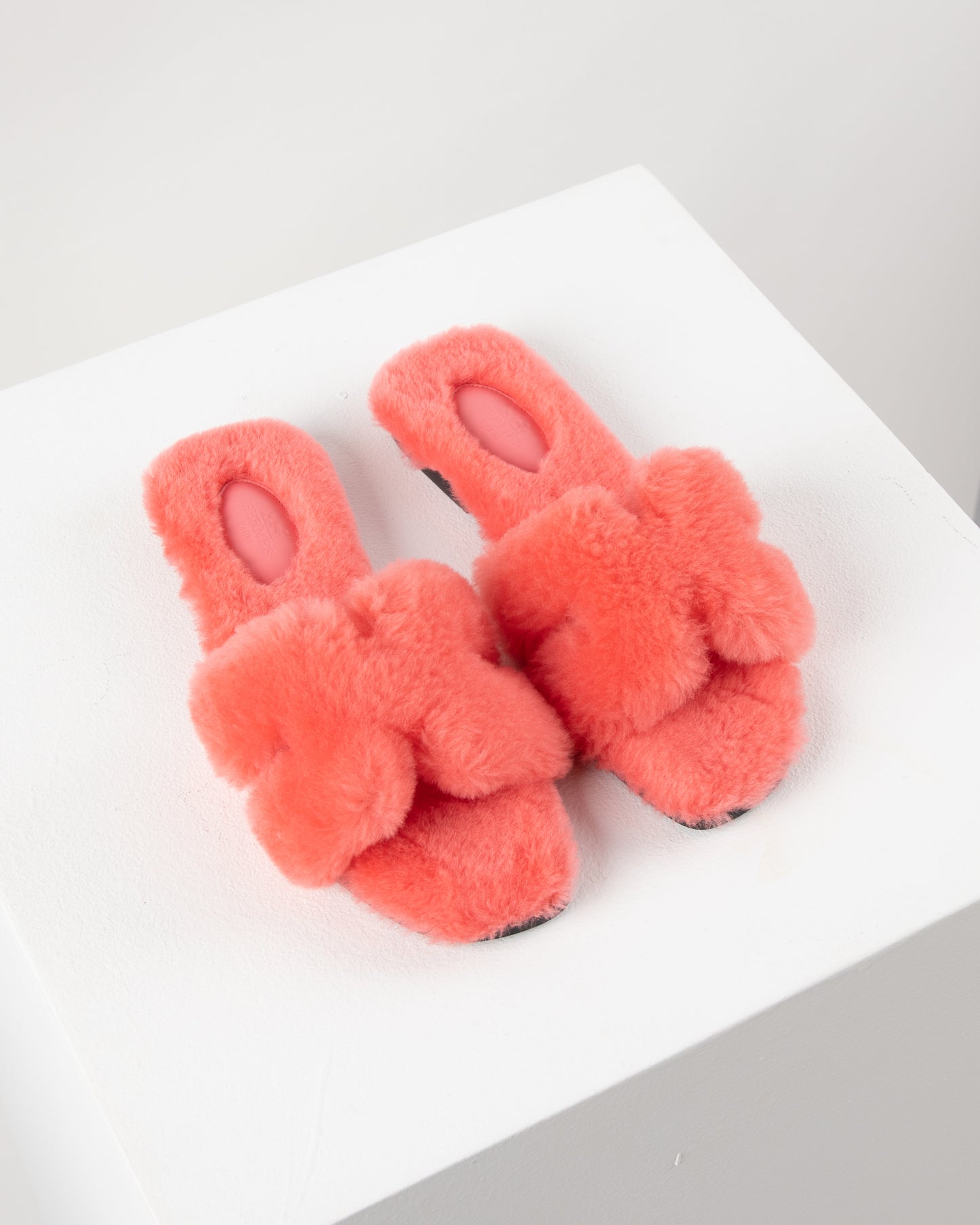 Oran Sandal in Rose Du Dèsert Fur Woolskin