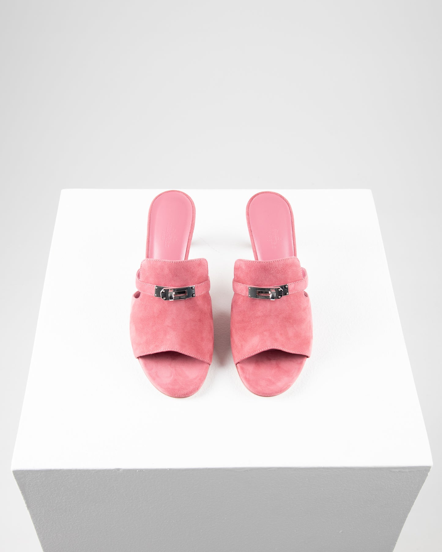 Cute Sandal in Rose Aphrodite Suede
