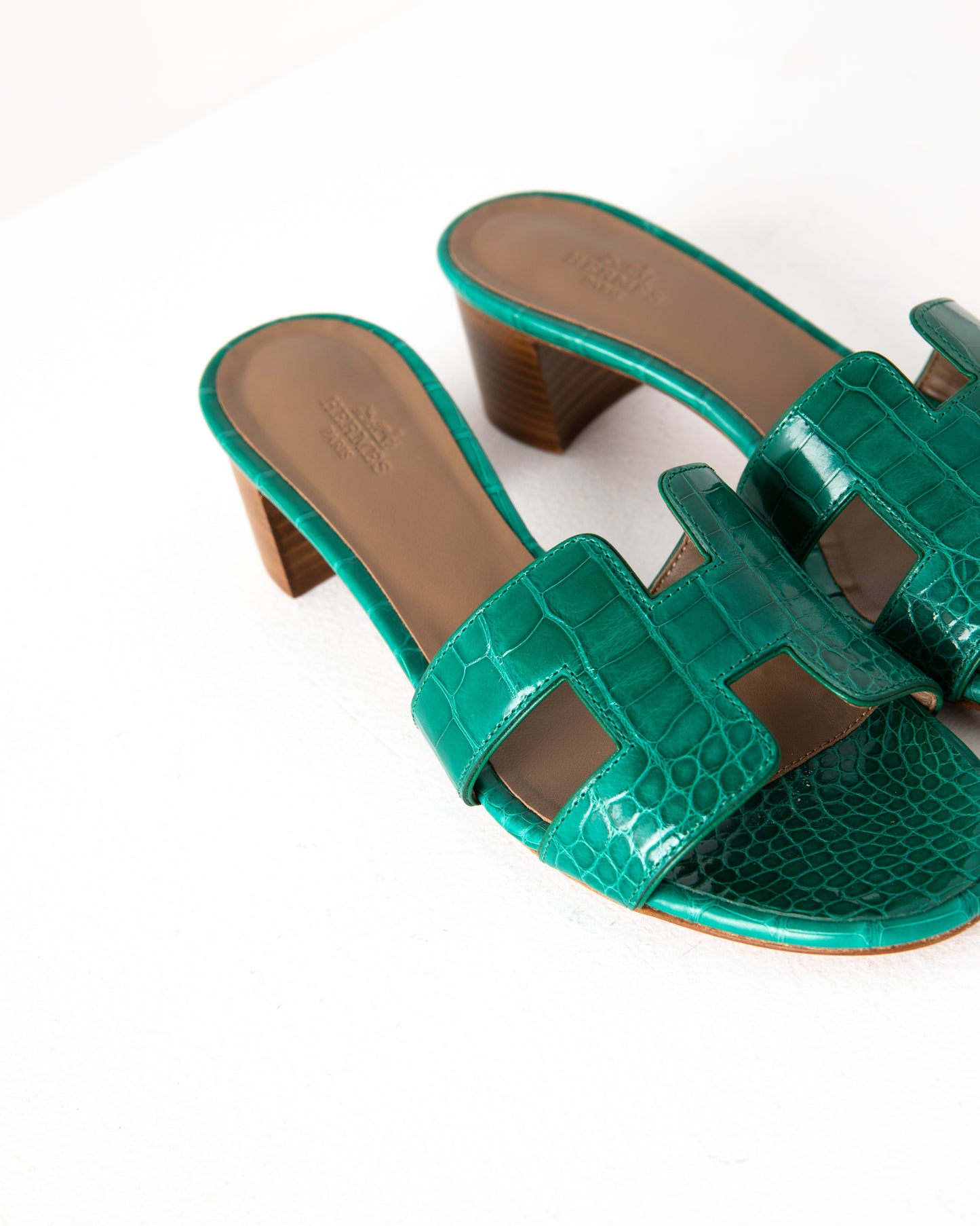 Oasis Sandal in Green Crocodile