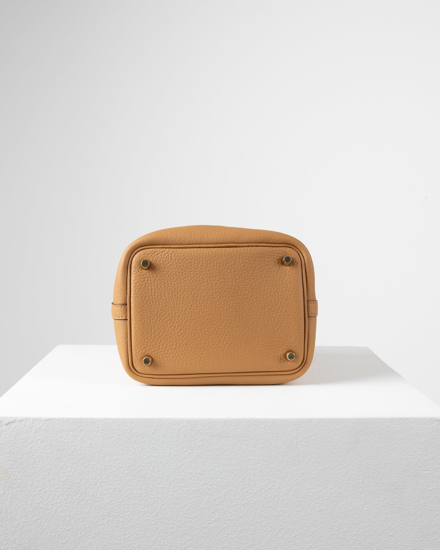 Picotin 18 Chai in Taurillon Clemence Leather with Gold Hardware