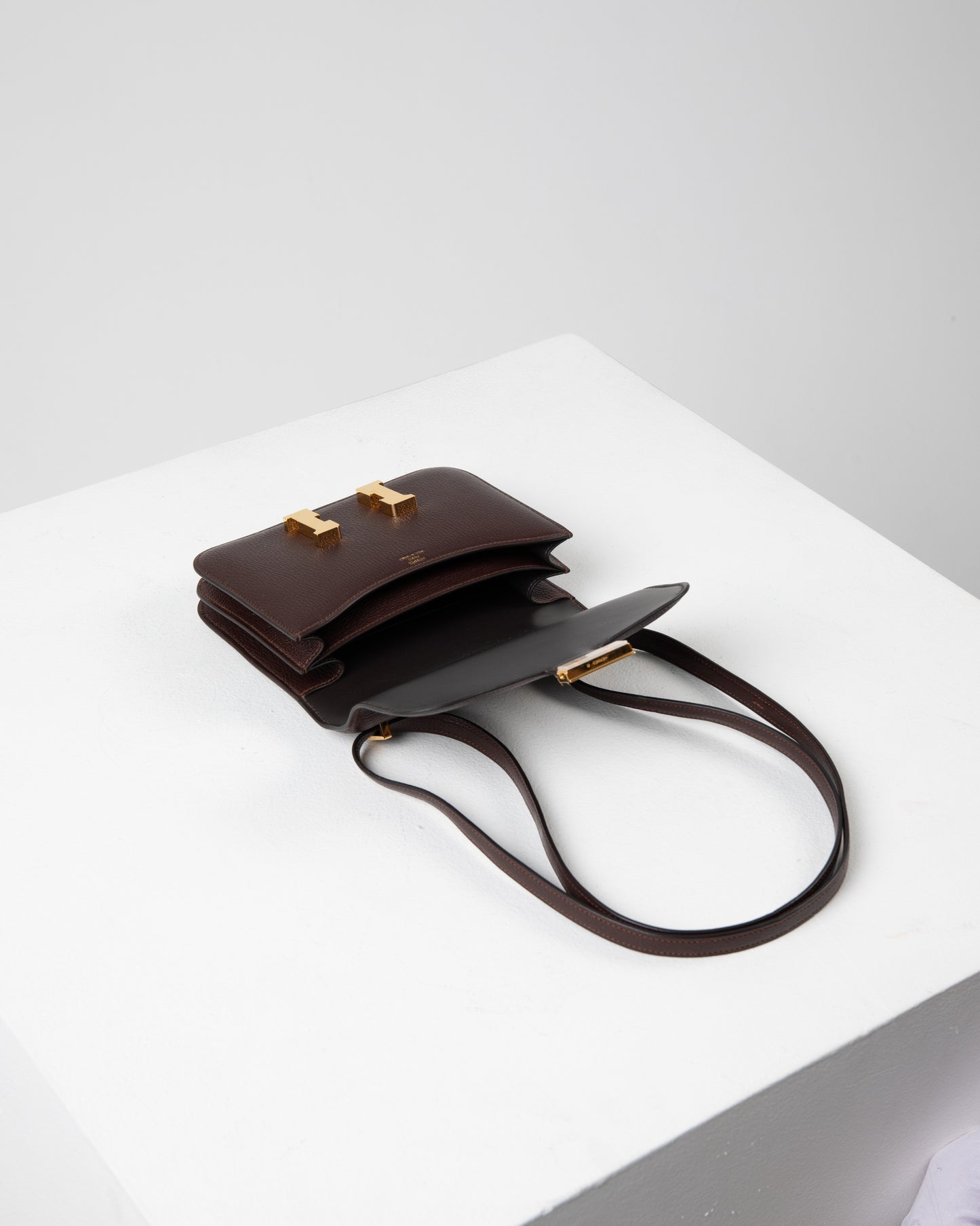 Constance 18 Rouge Sellier in Chevre Mysore Goatskin with Gold Hardware