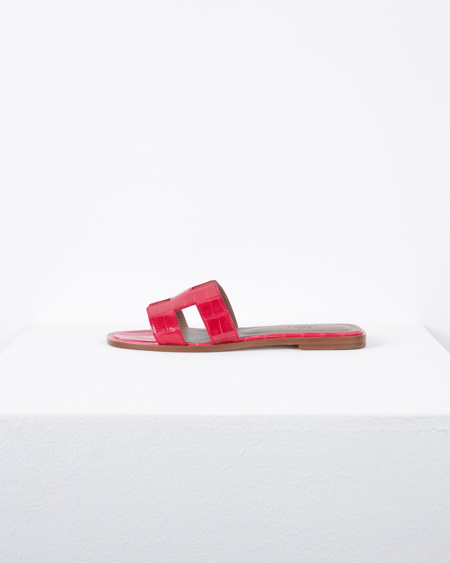 Oran Sandal in Rose Extreme Crocodile