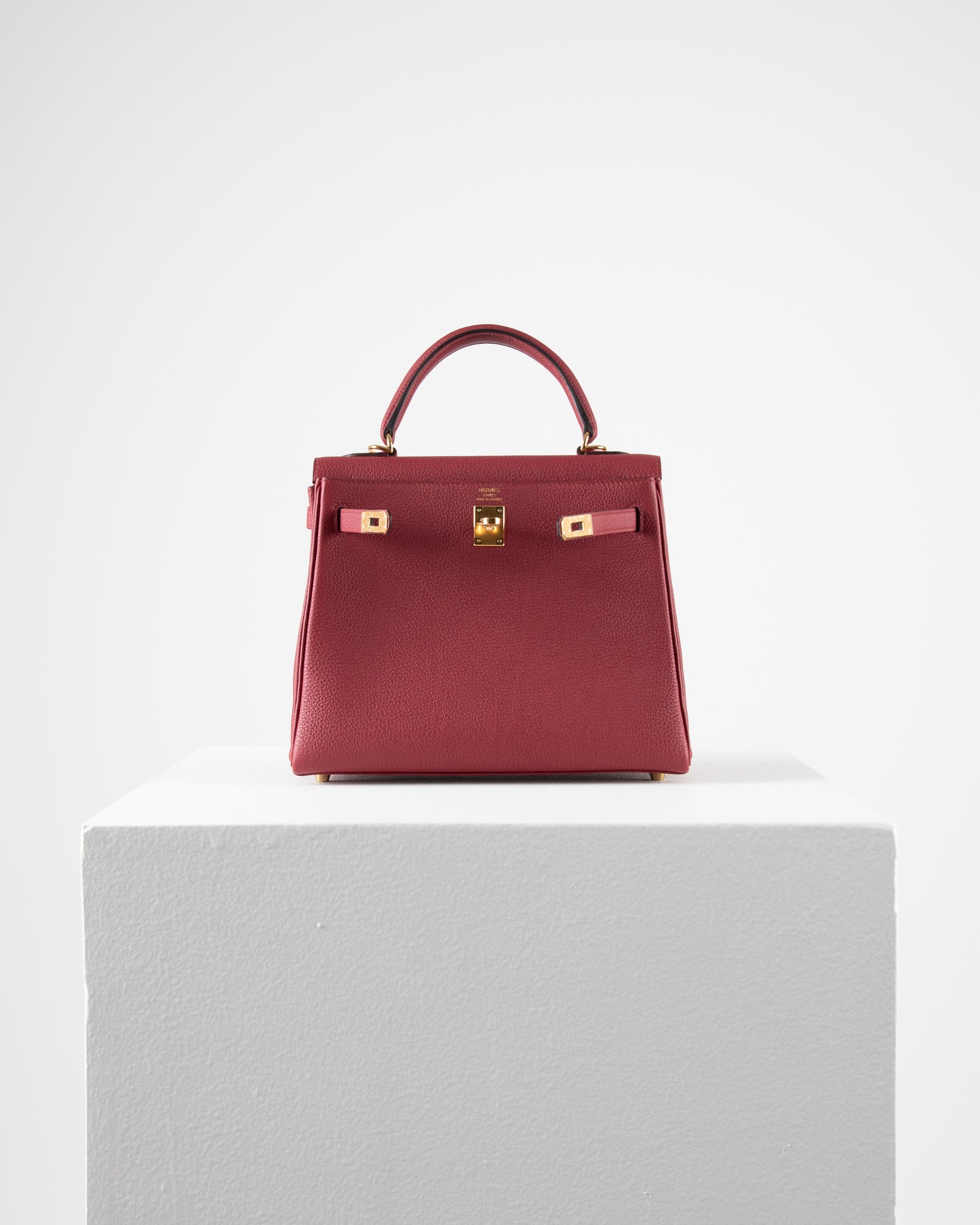 Kelly 25 Rouge Grenat in Togo Leather with Gold Hardware