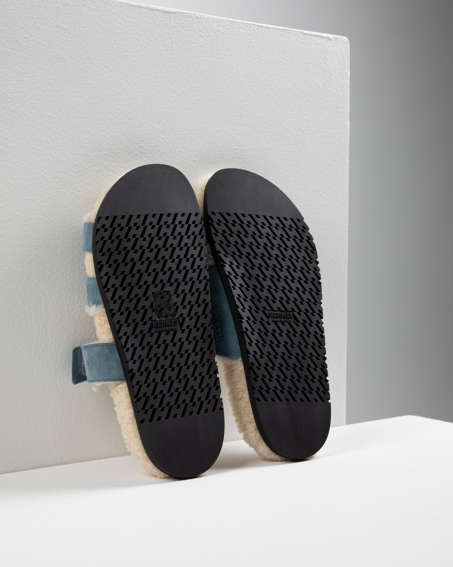 Chypre Sandal Bleu Pinede in Goat Suede with Woolskin lining