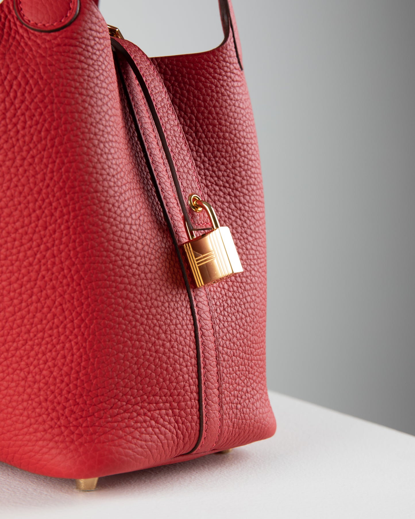 Picotin 18 Vermillon in Taurillon Clemence with Gold Hardware