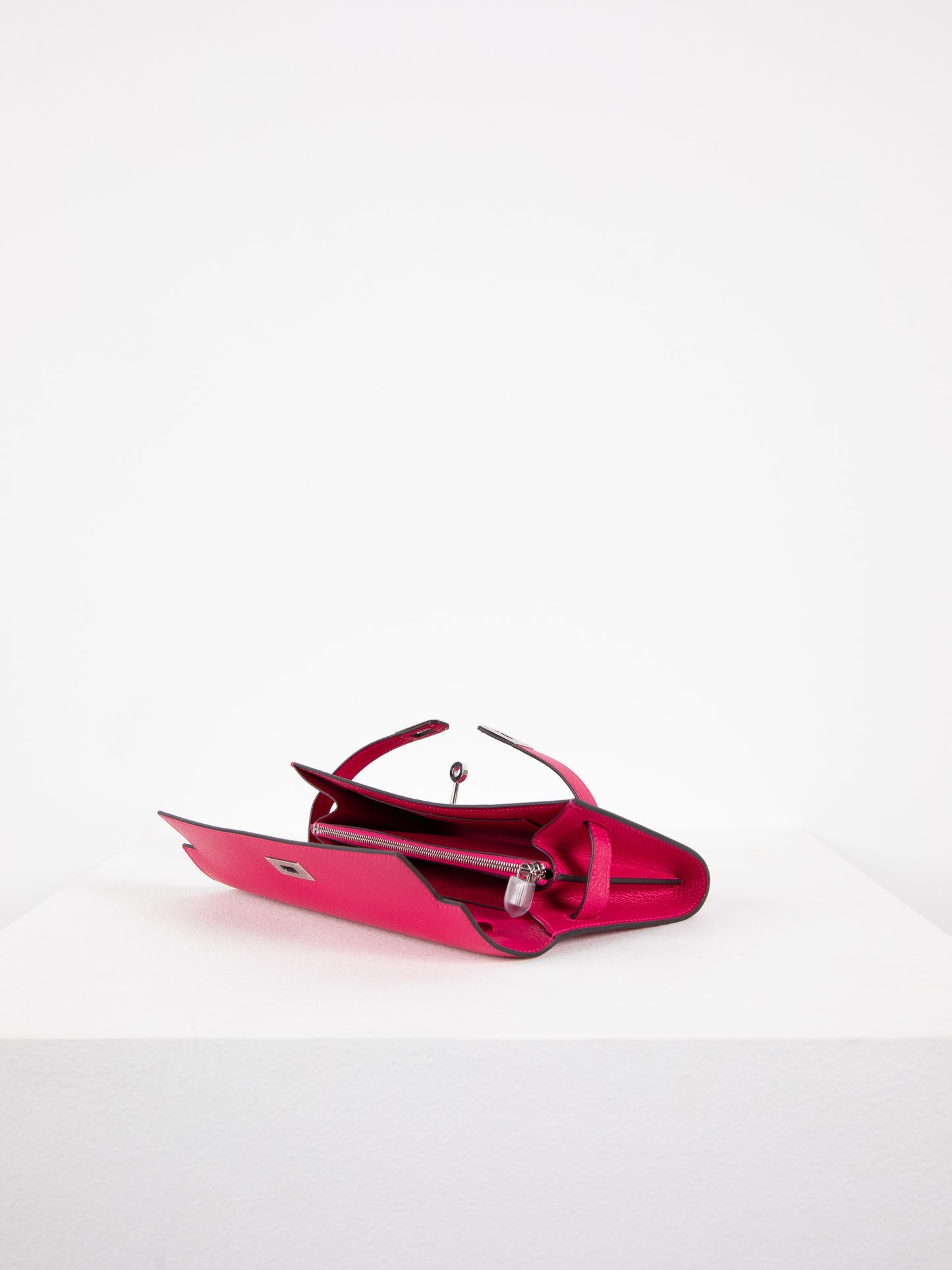 Kelly To Go in Chevre Mysore Rose Mexico with Palladium Hardware