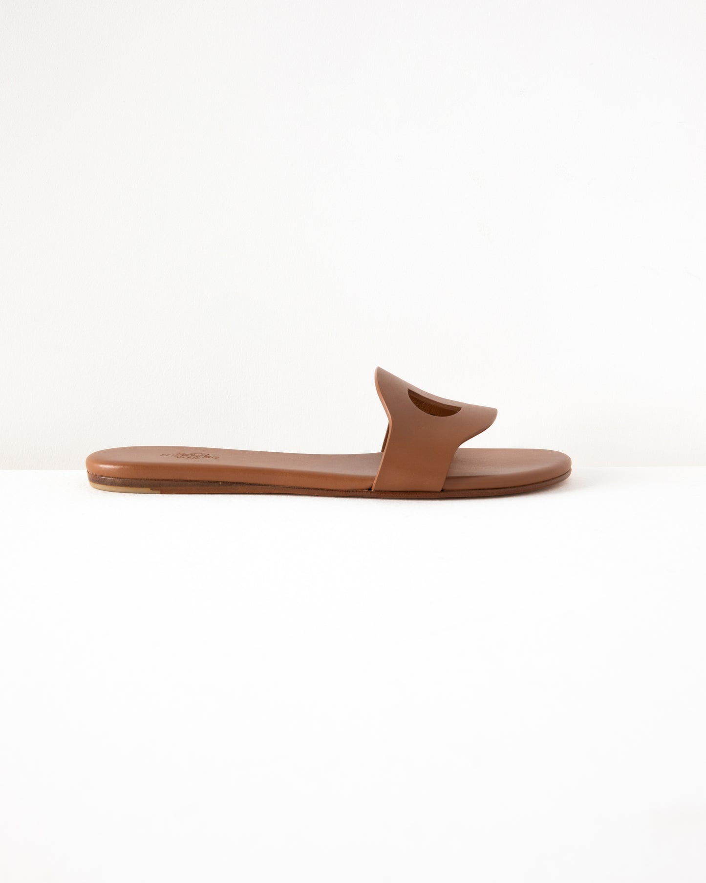Lisboa Sandal in Gold