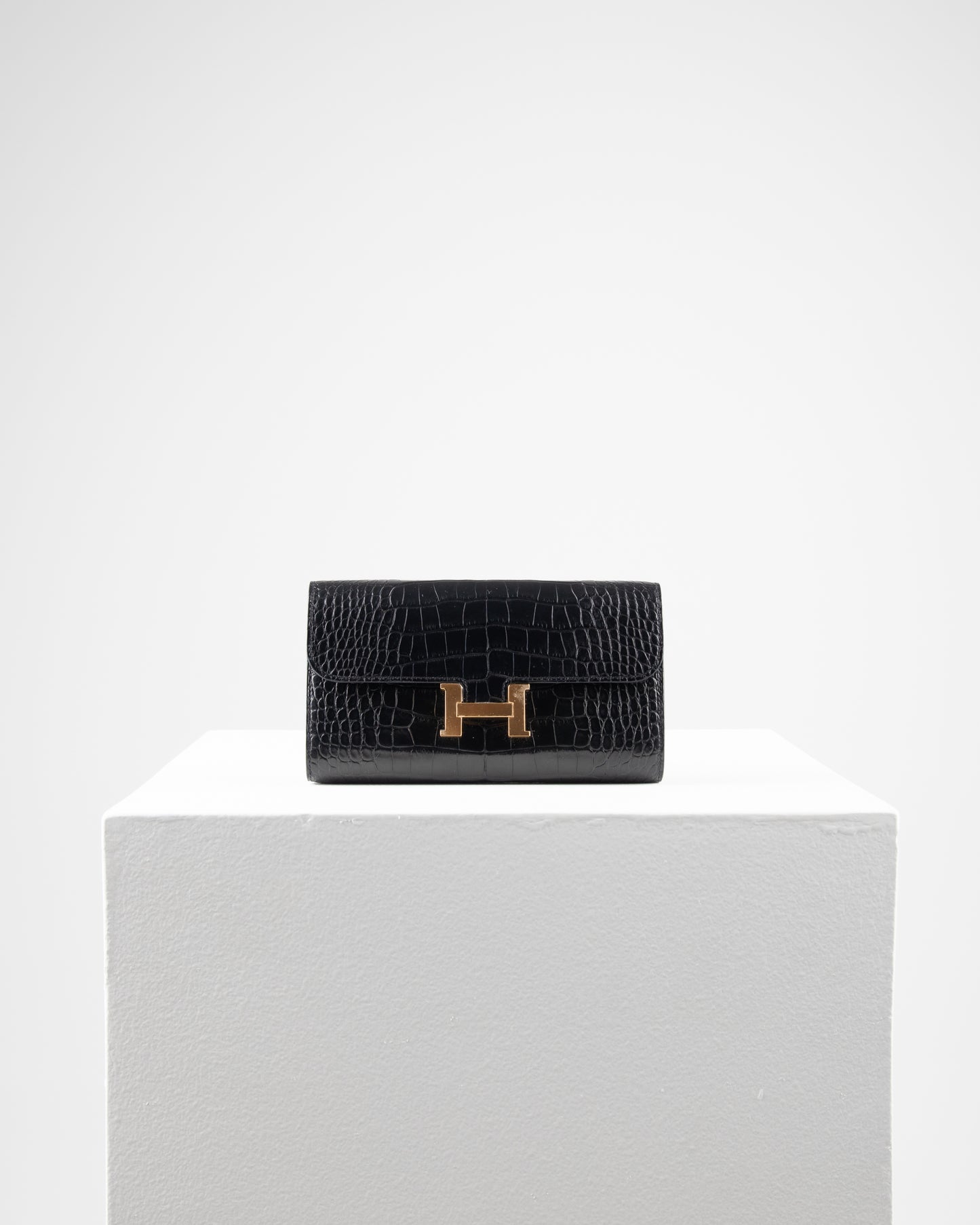 Constance To Go Black Matte Alligator with Gold Hardware