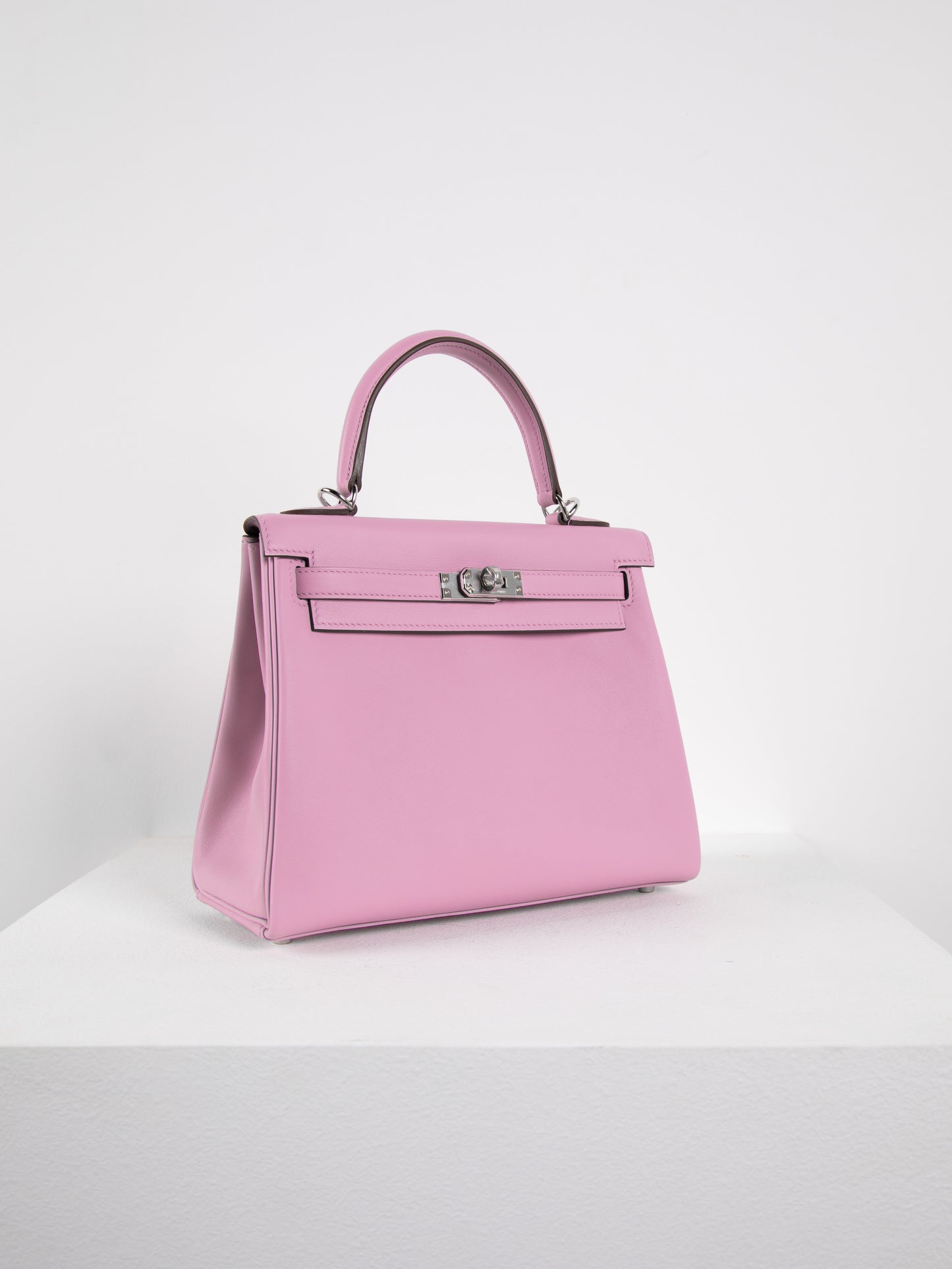 Kelly 25 in Mauve Sylvestre Swift Leather with Palladium Hardware