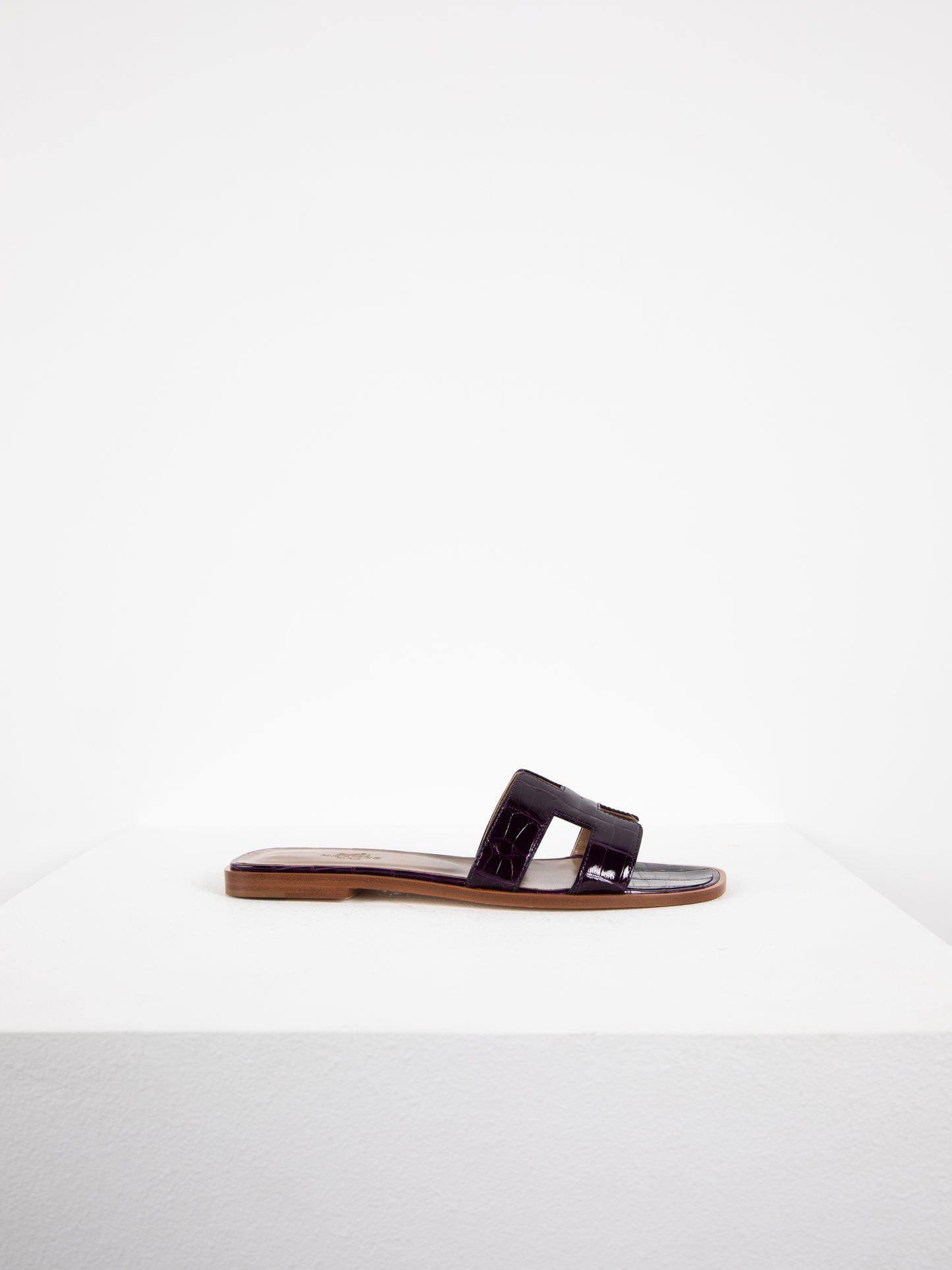 Oran Sandal in Alligator Amethyste/Violet