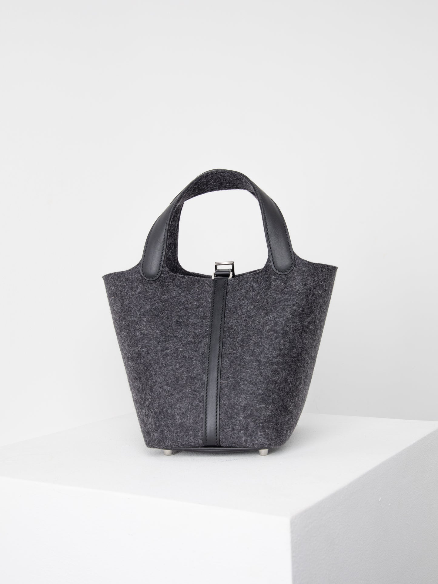 Picotin 18 Granite/Noir in Felt/Swift with Palladium Hardware