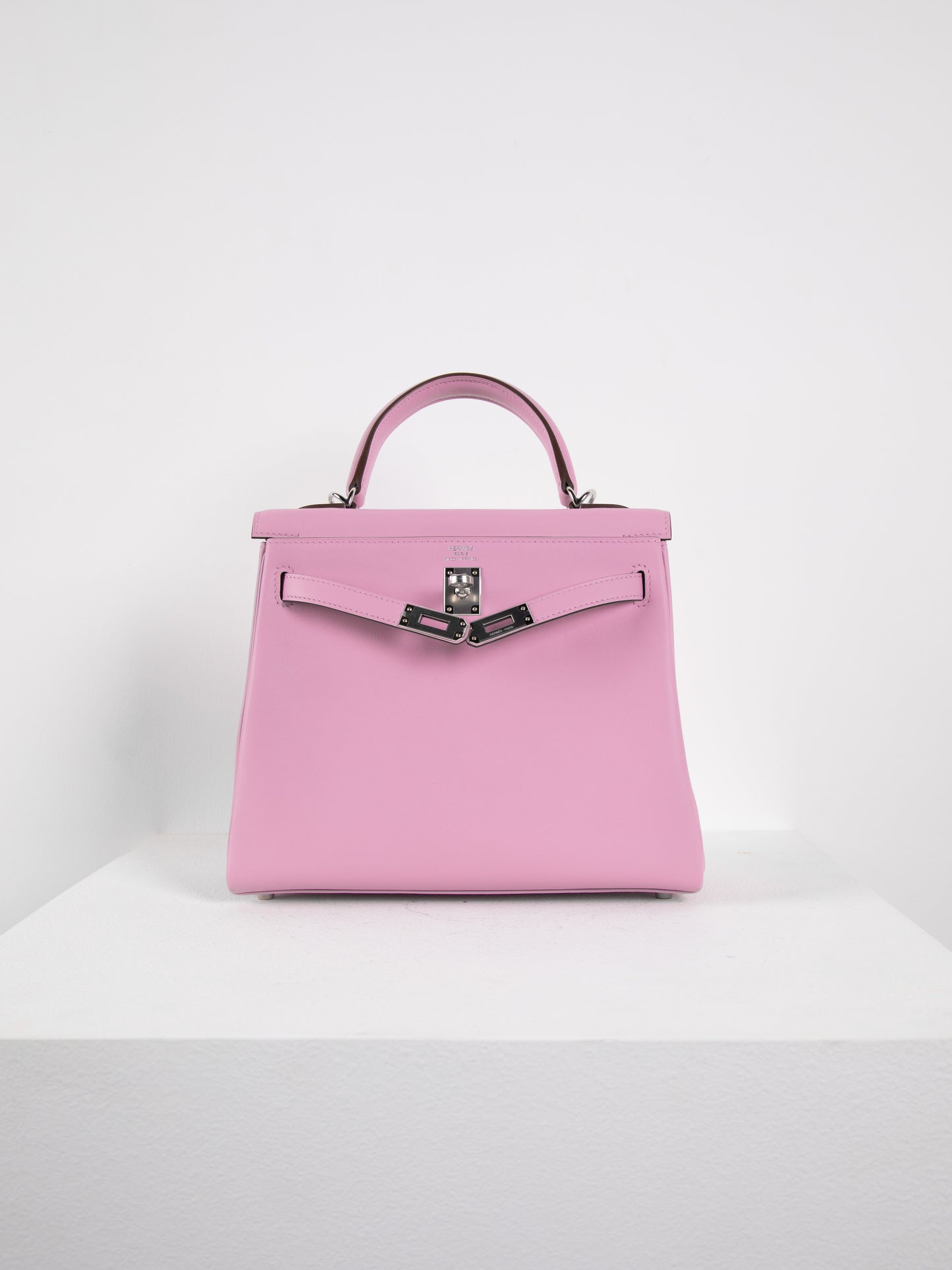 Kelly 25 in Mauve Sylvestre Swift Leather with Palladium Hardware