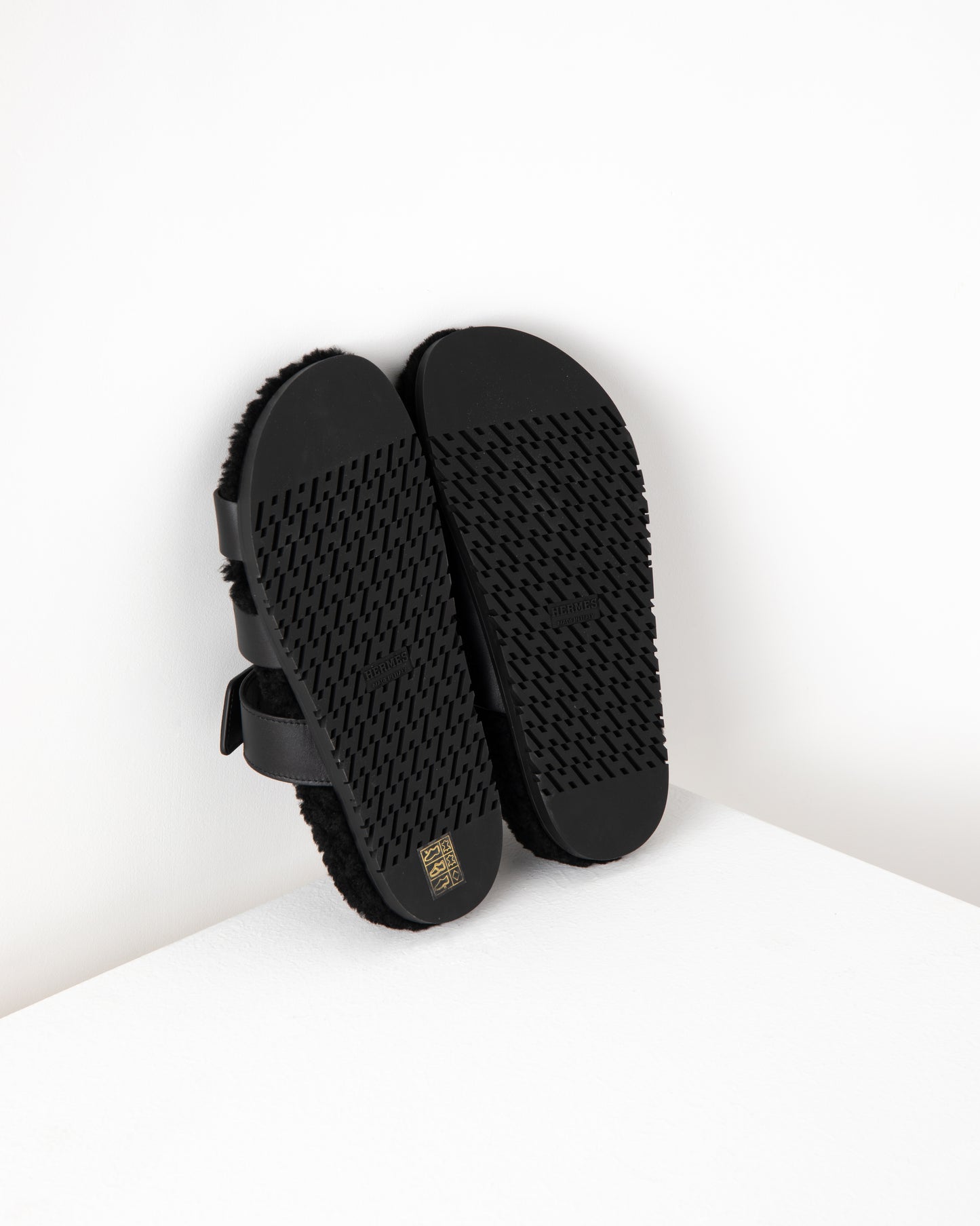 Chypre Sandal with Fur Shearling Soles