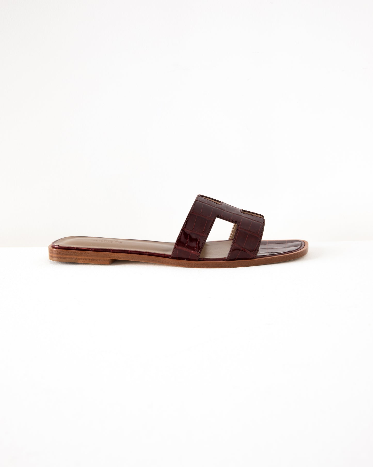 Oran Sandal Bordeaux Crocodile