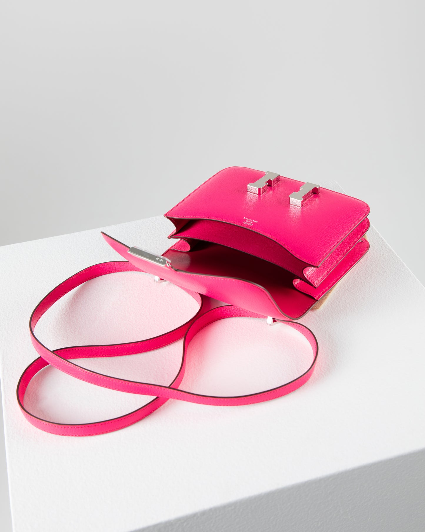 Constance 18 Rose Pop in Chevre Leather with Palladium Hardware