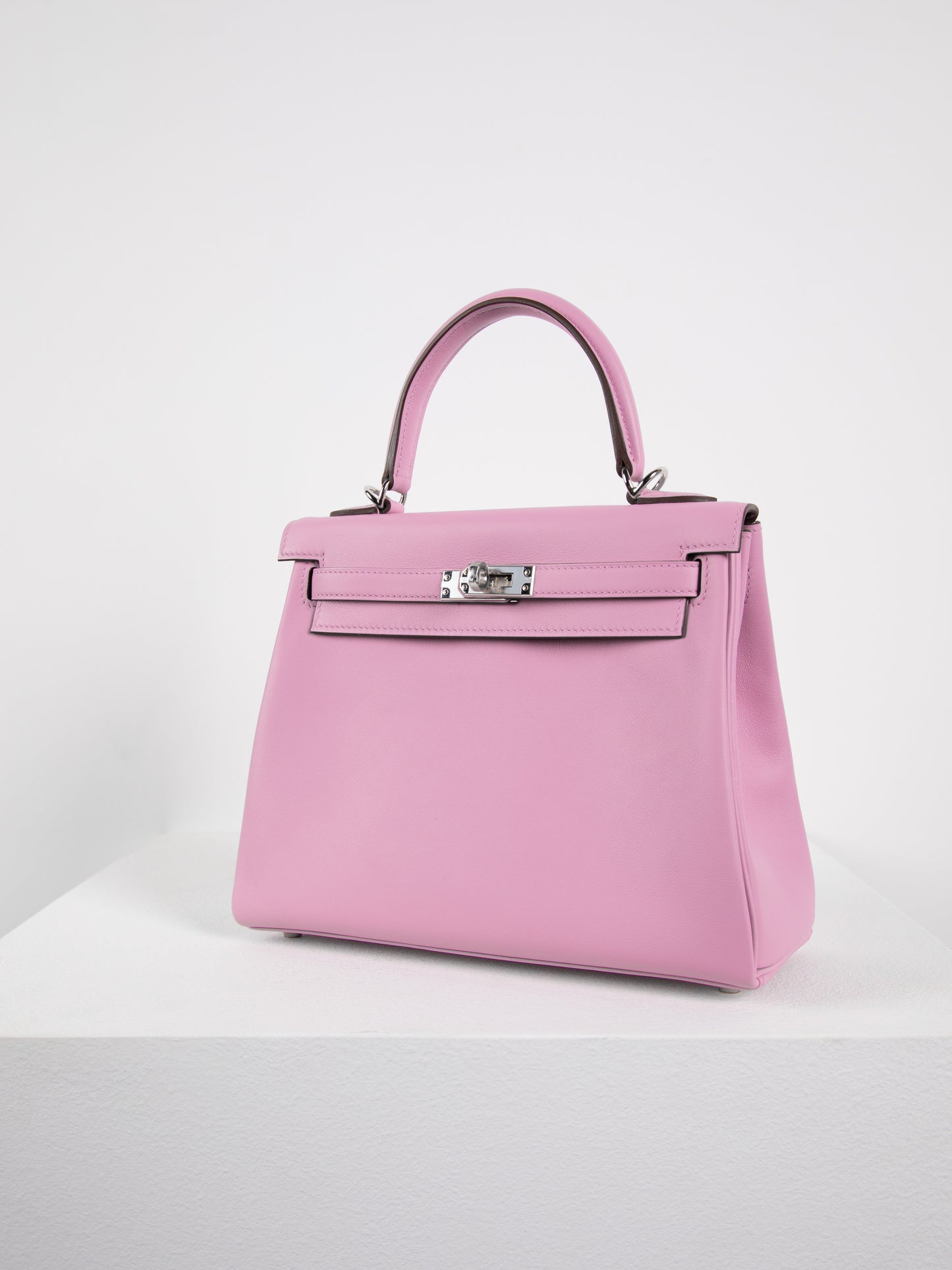 Kelly 25 in Mauve Sylvestre Swift Leather with Palladium Hardware