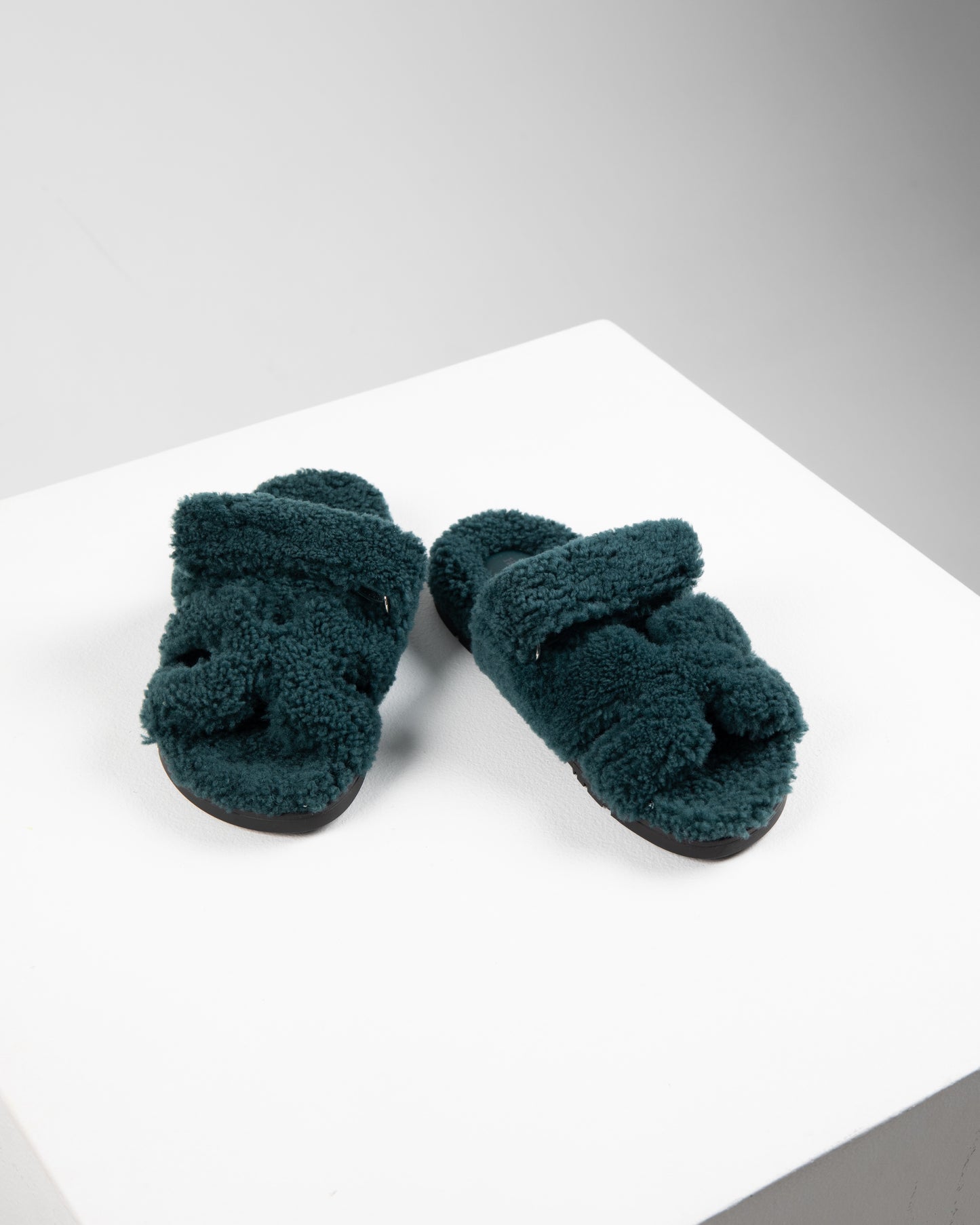 Chypre Sandal Peau Lainee in Vert Anglais
