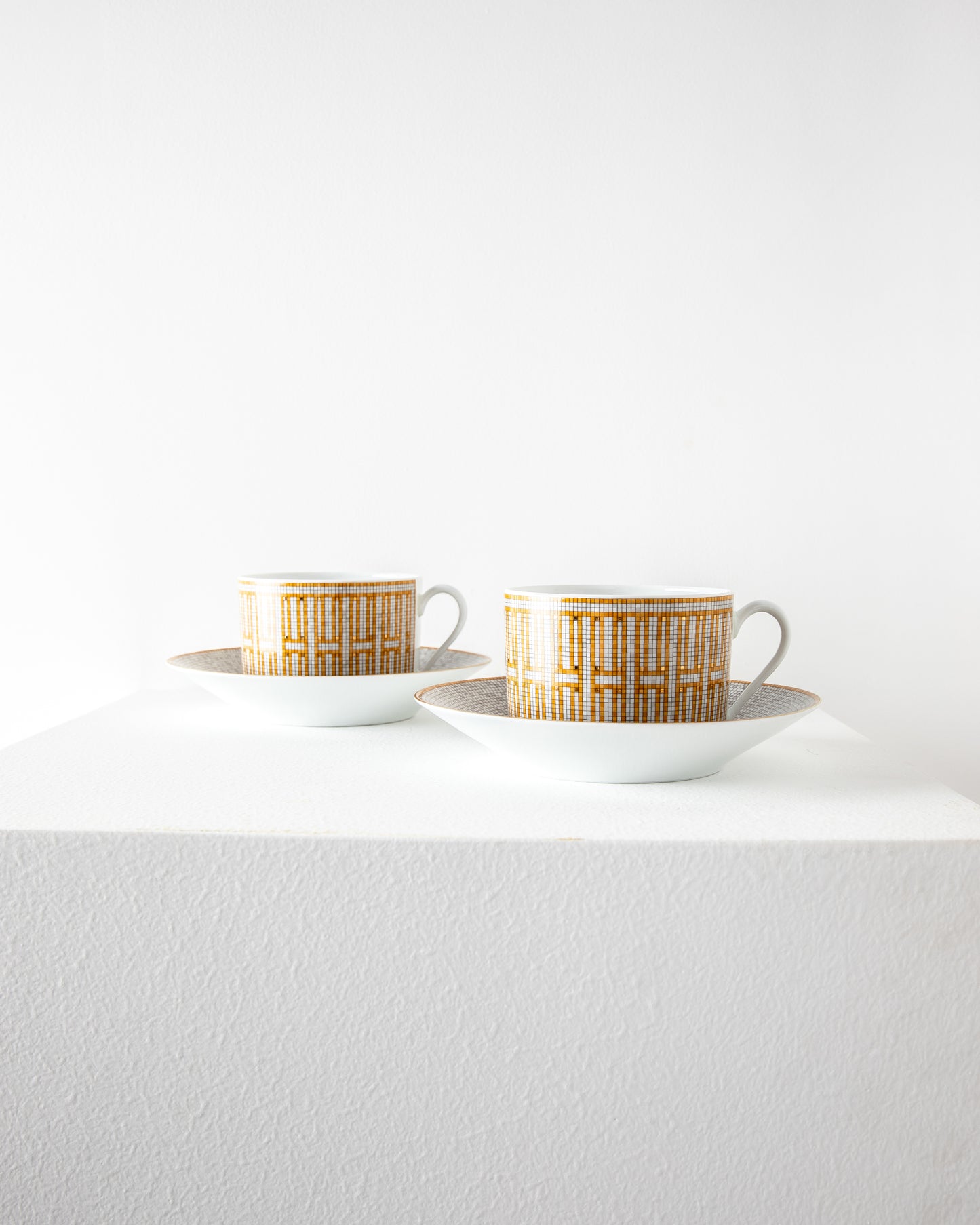 Mosaique au 24 Gold Breakfast Cup & Saucer