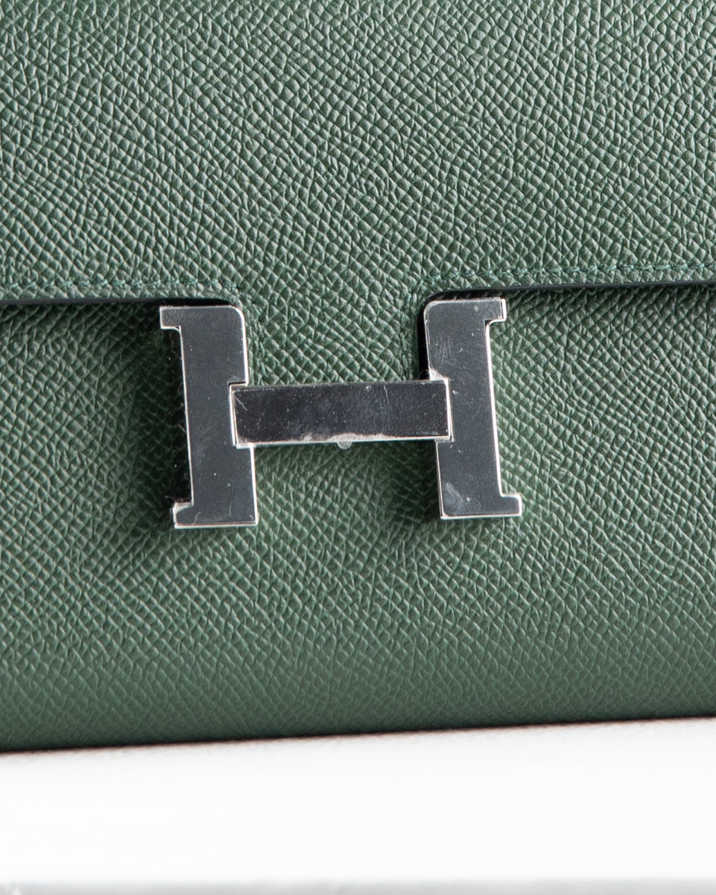 Constance To Go Vert Anglais in Epsom Leather with Palladium Hardware