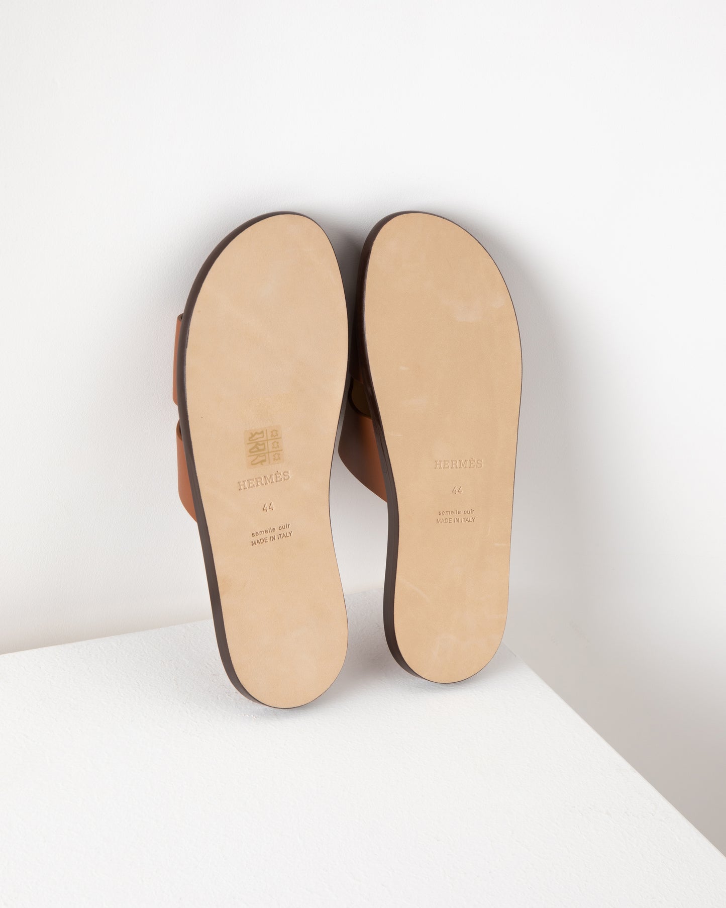 Izmir Sandal in Gold Calfskin