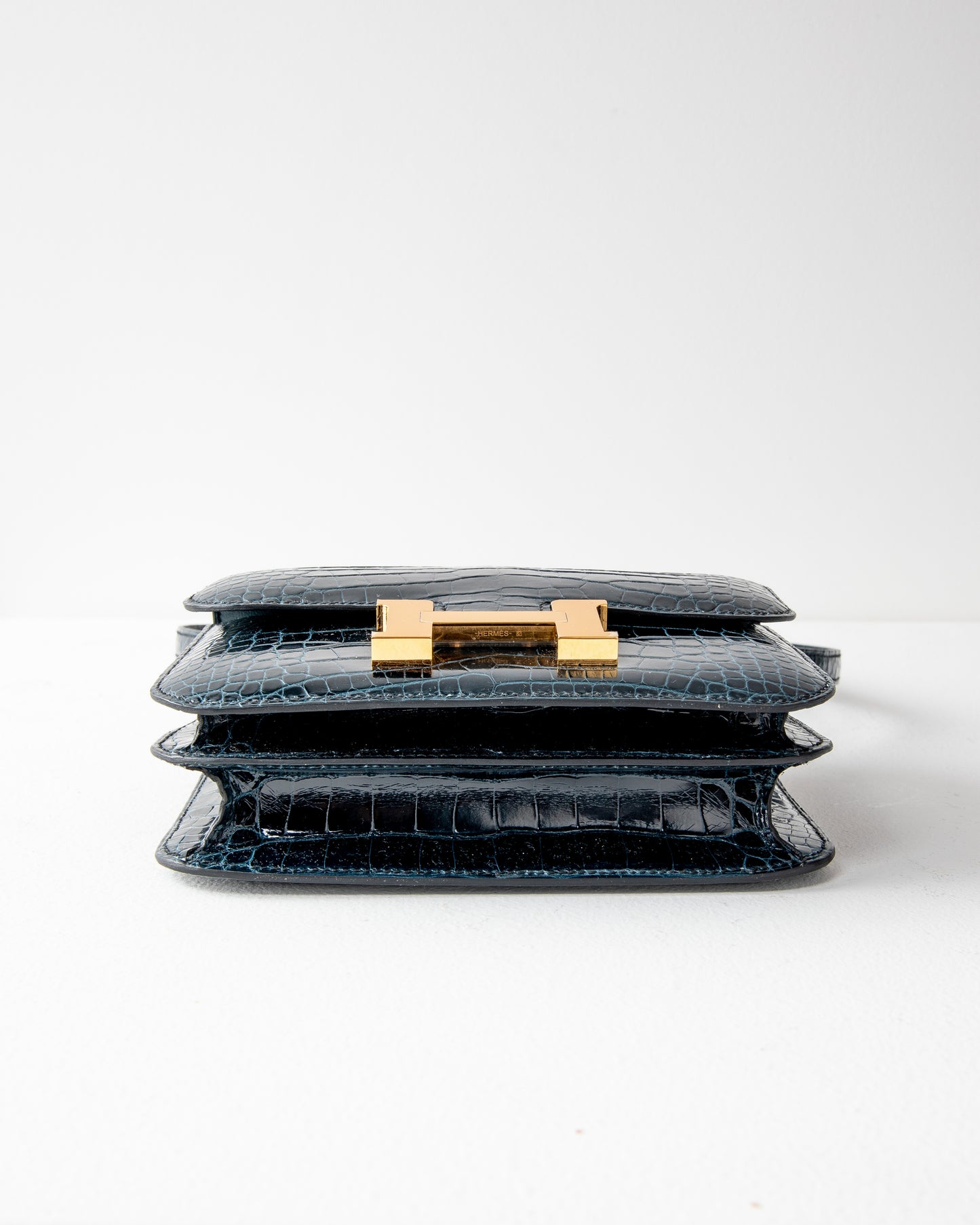 Constance 18 in Alligator Mississipi with Gold Hardware