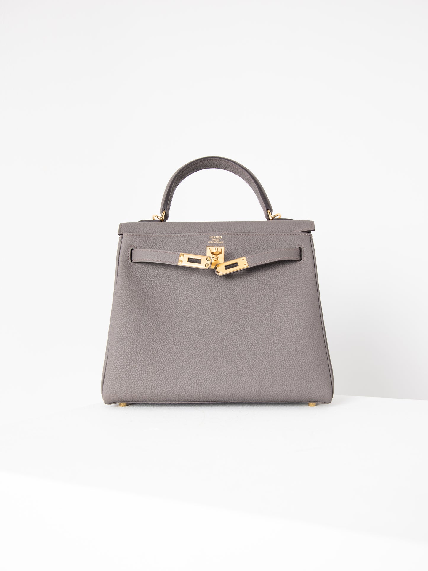 Kelly 25 Etain in Togo Leather with Gold Hardware
