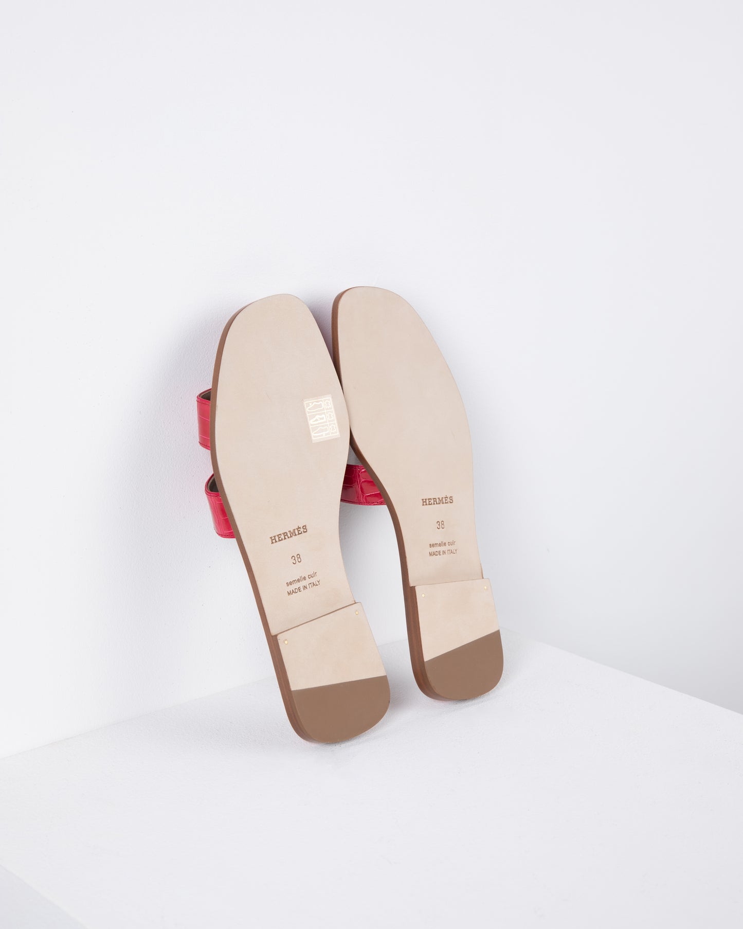 Oran Sandal in Rose Extreme Crocodile