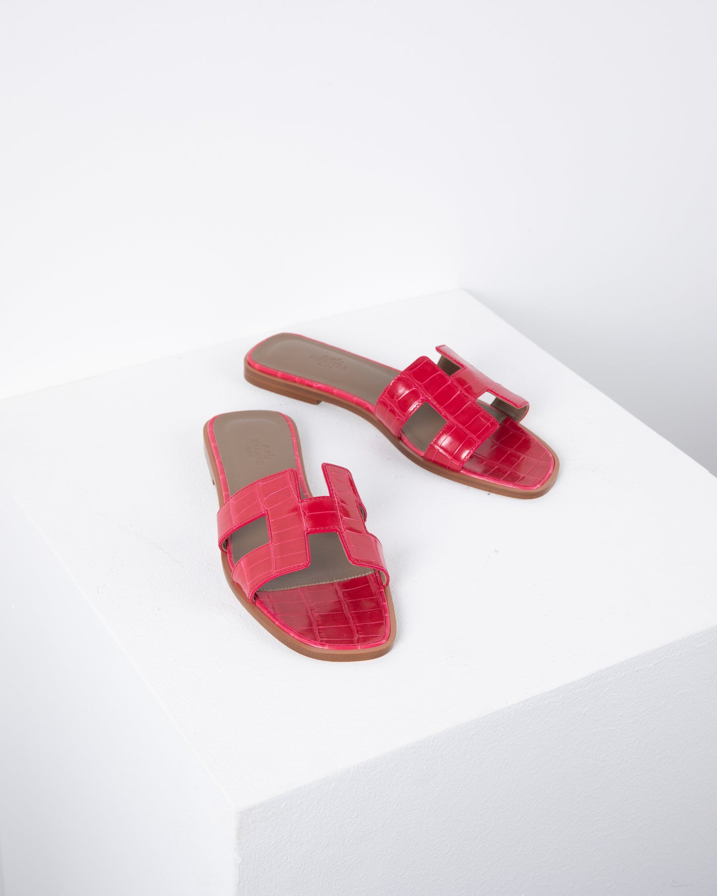 Oran Sandal in Rose Extreme Crocodile