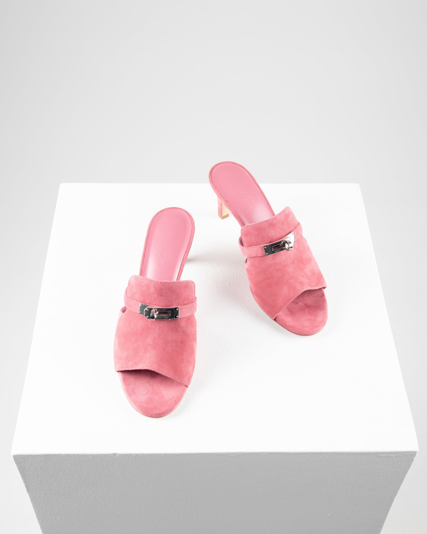 Cute Sandal in Rose Aphrodite Suede