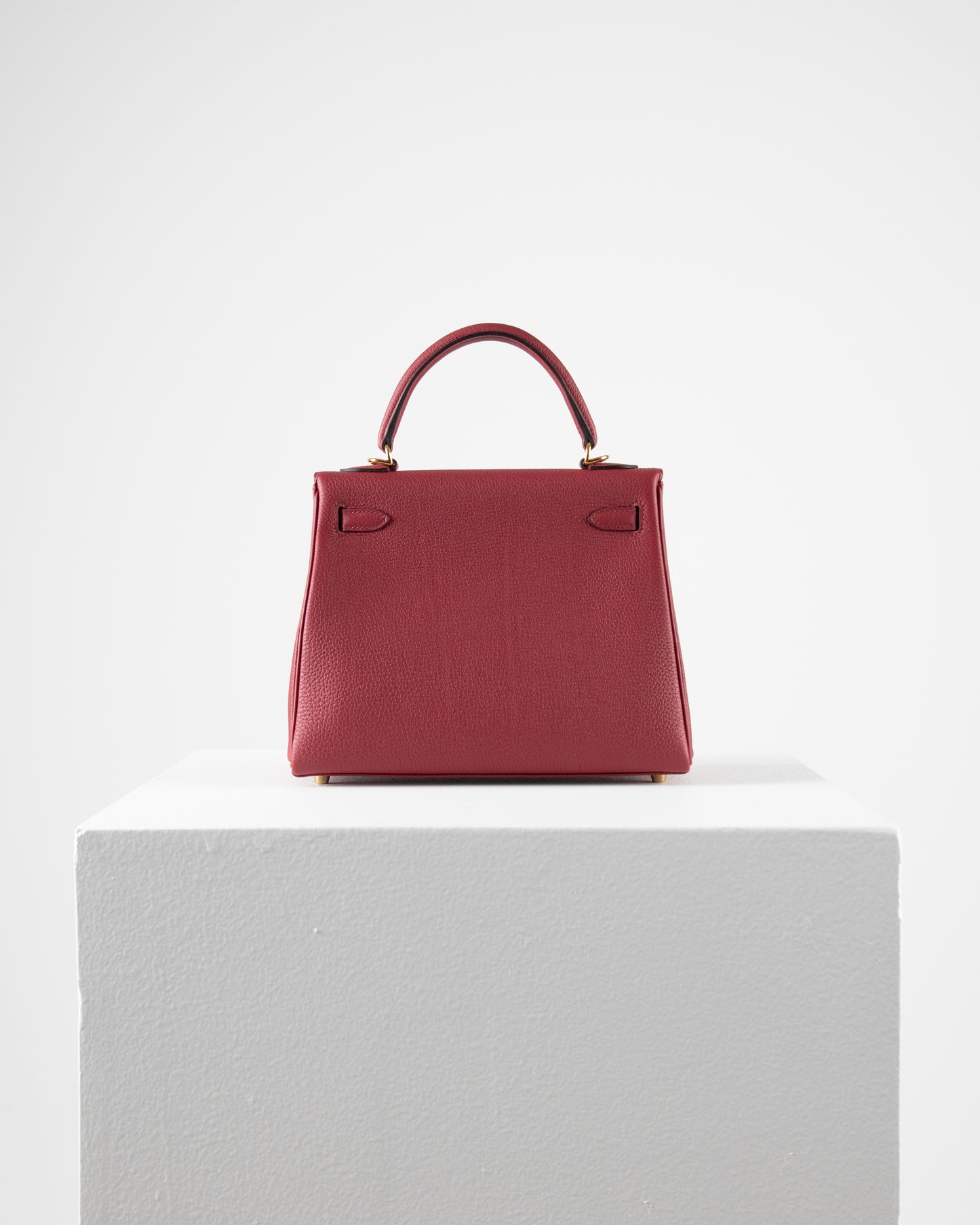 Kelly 25 Rouge Grenat in Togo Leather with Gold Hardware