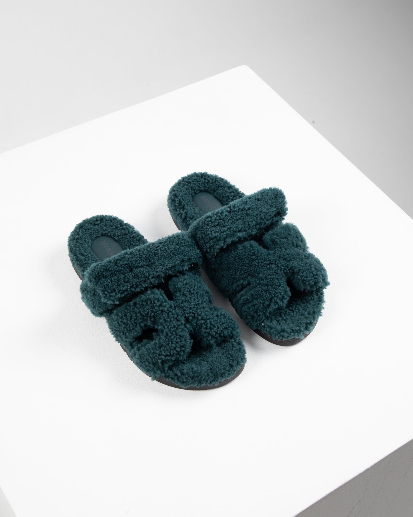 Chypre Sandal Peau Lainee in Vert Anglais