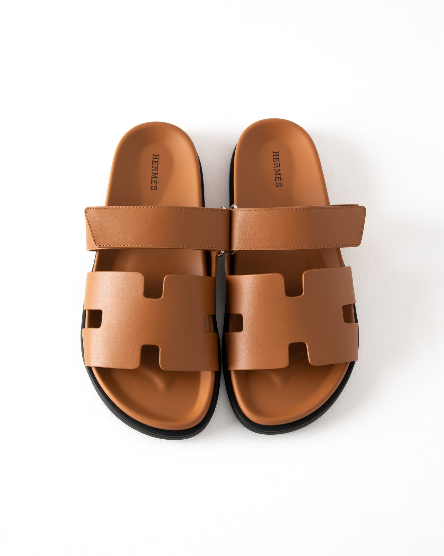 Chypre Sandal in Gold