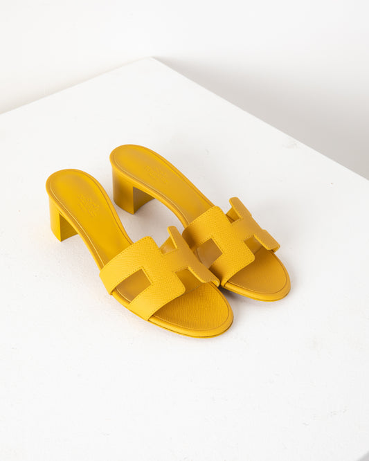 Oasis Sandal in Mustard