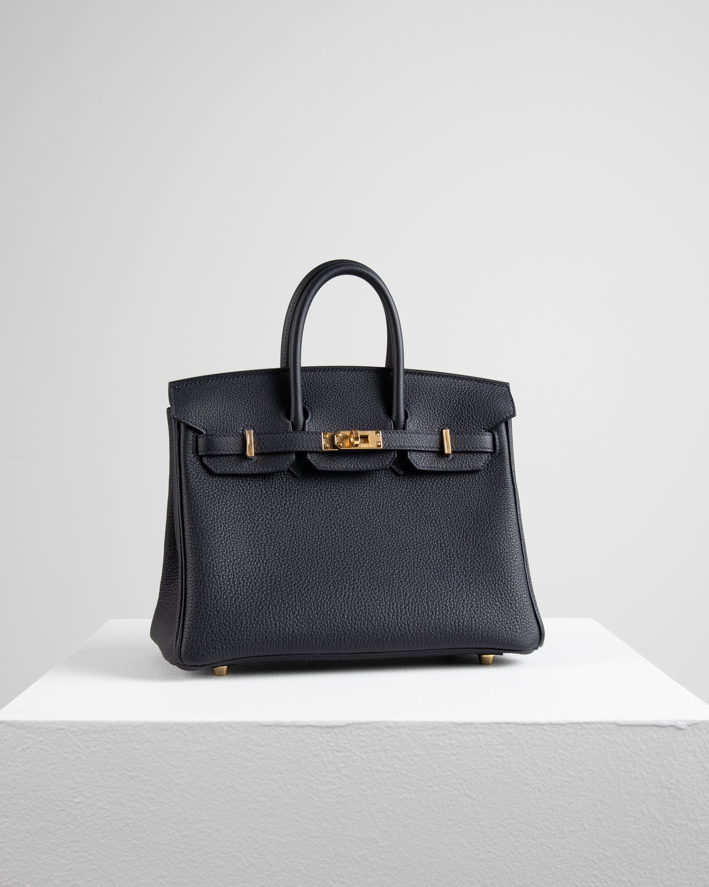 Birkin 25 Caban in Togo Leather with Gold Hardware