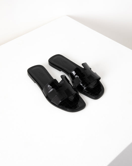 Oran Sandal in Black Crocodile