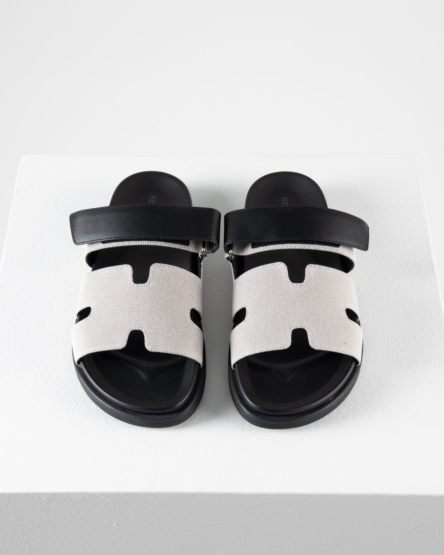 Chypre Sandal in Prunoir