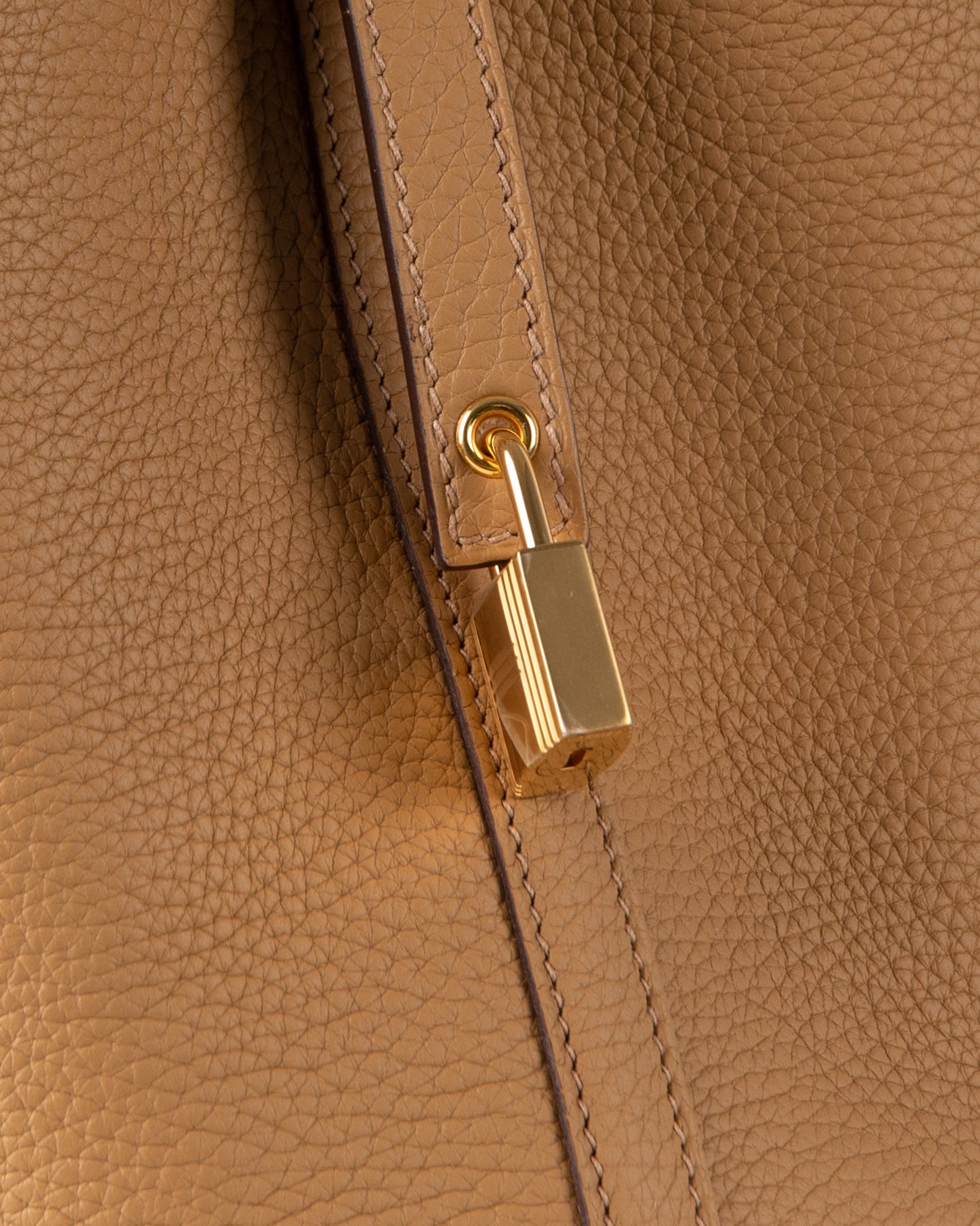 Picotin 18 Chai in Taurillon Clemence Leather with Gold Hardware