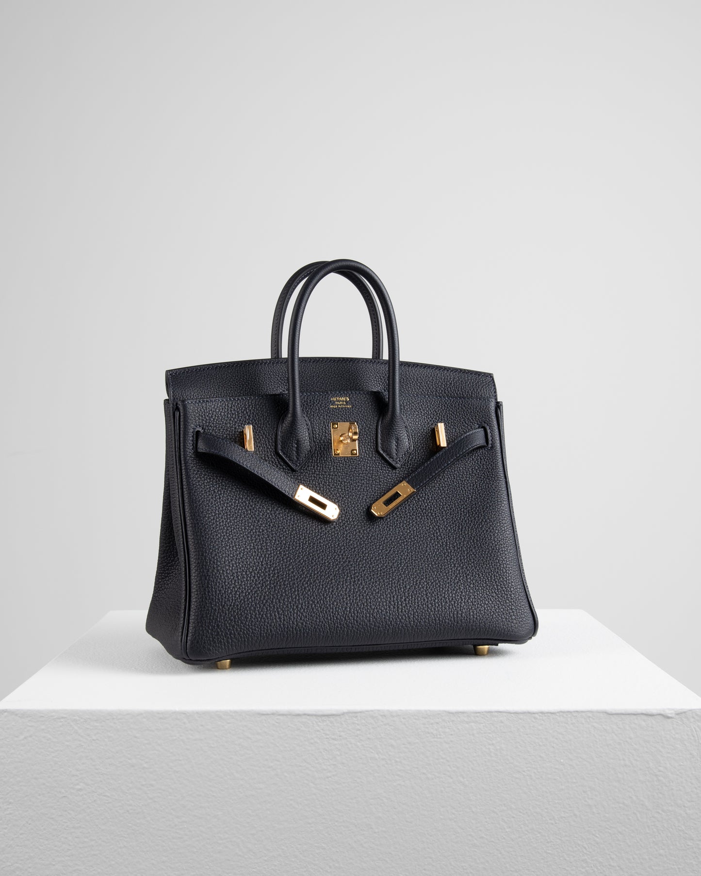 Birkin 25 Caban in Togo Leather with Gold Hardware