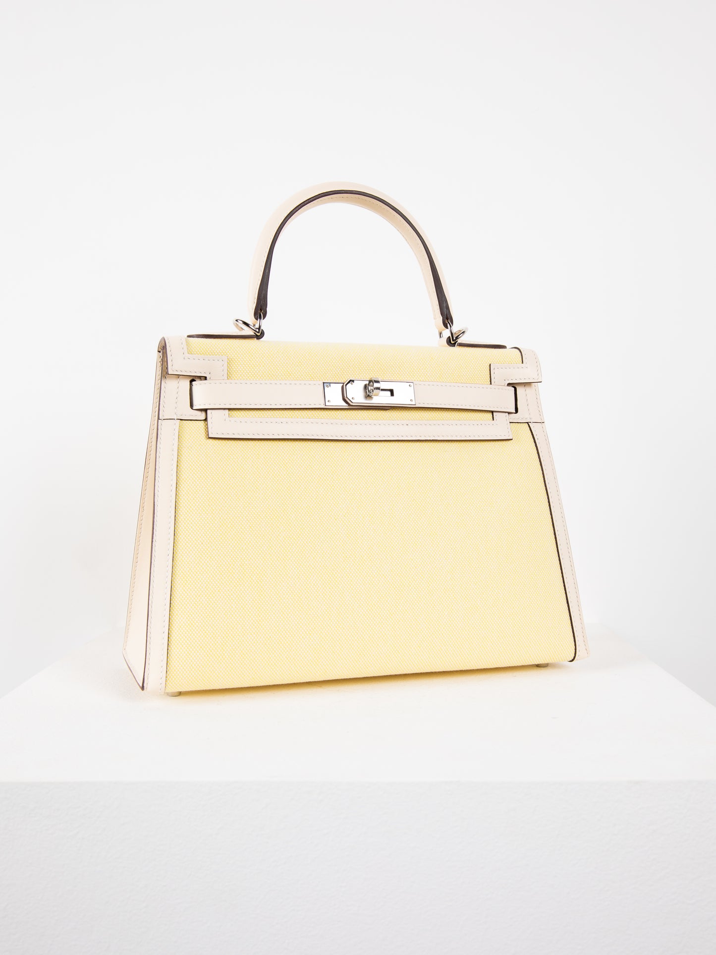 Kelly 28 in Toile H/Veau Swift Ecru-Jaune Citron/Nata with Palladium Hardware