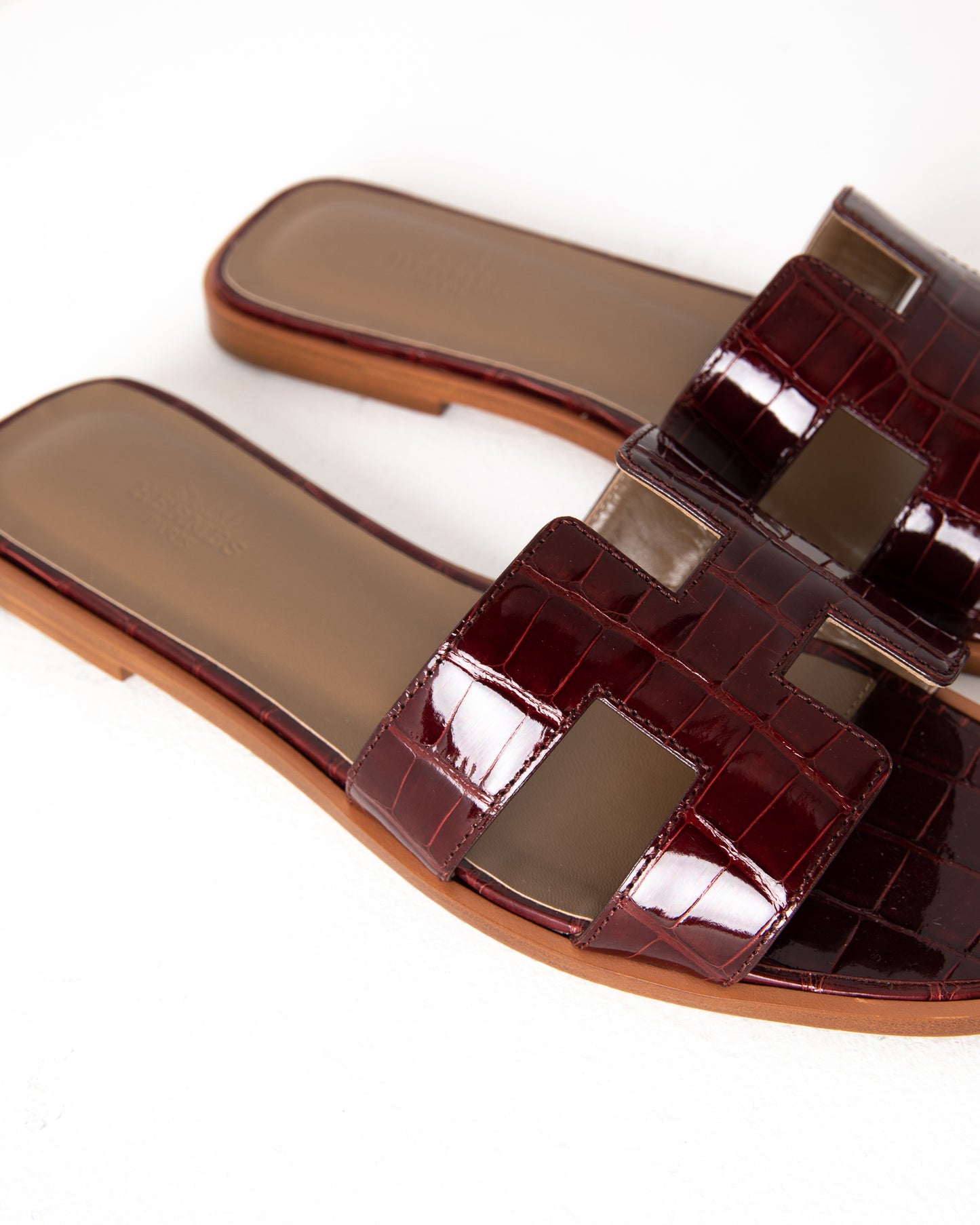 Oran Sandal Bordeaux Crocodile