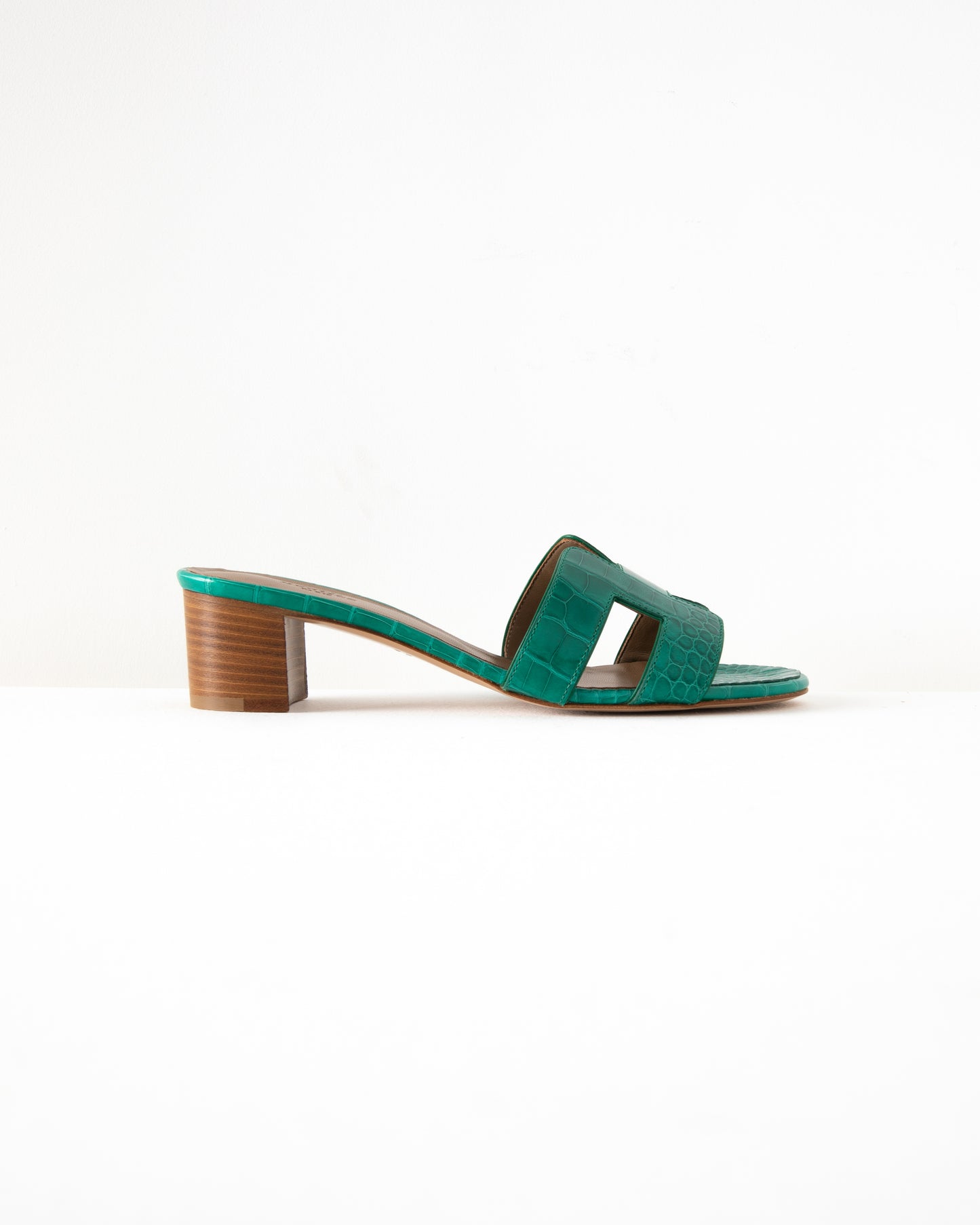 Oasis Sandal in Green Crocodile