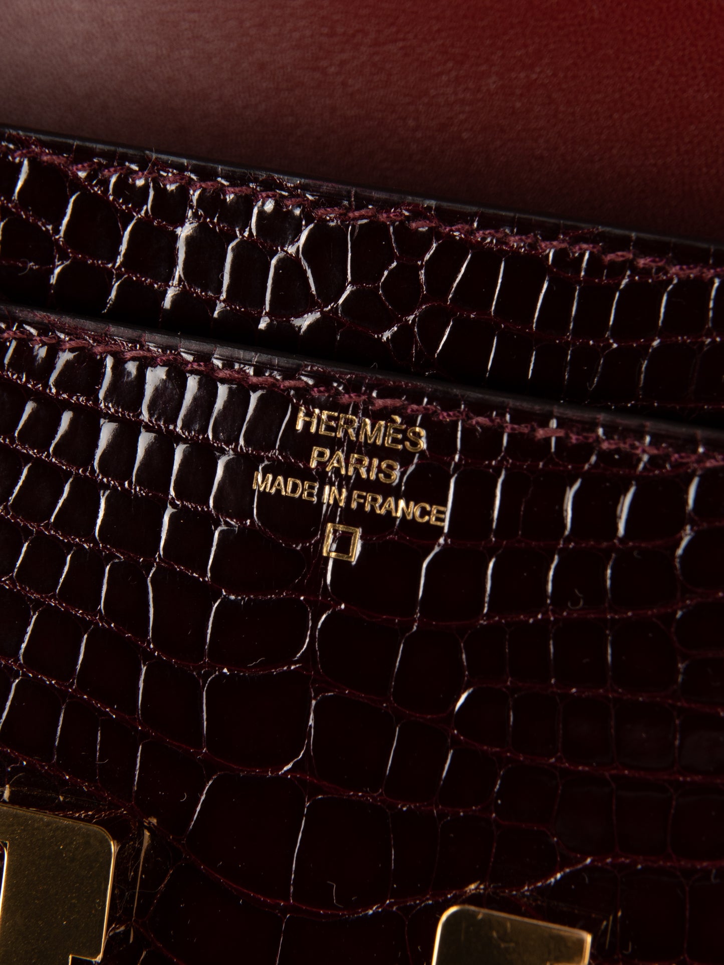 Constance To Go Long Wallet in Bordeaux Alligator with Gold Hardware