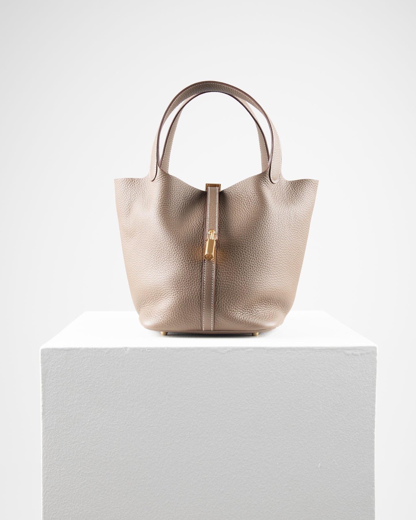 Picotin 22 Etoupe in Clemence leather with Gold Hardware