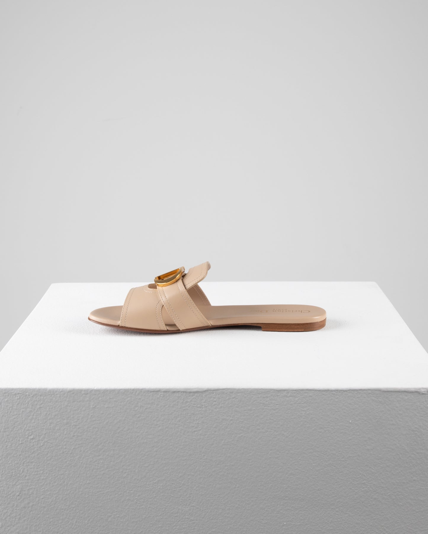 Dior Mule 30 Montaigne in Nude Calfskin size 37.5