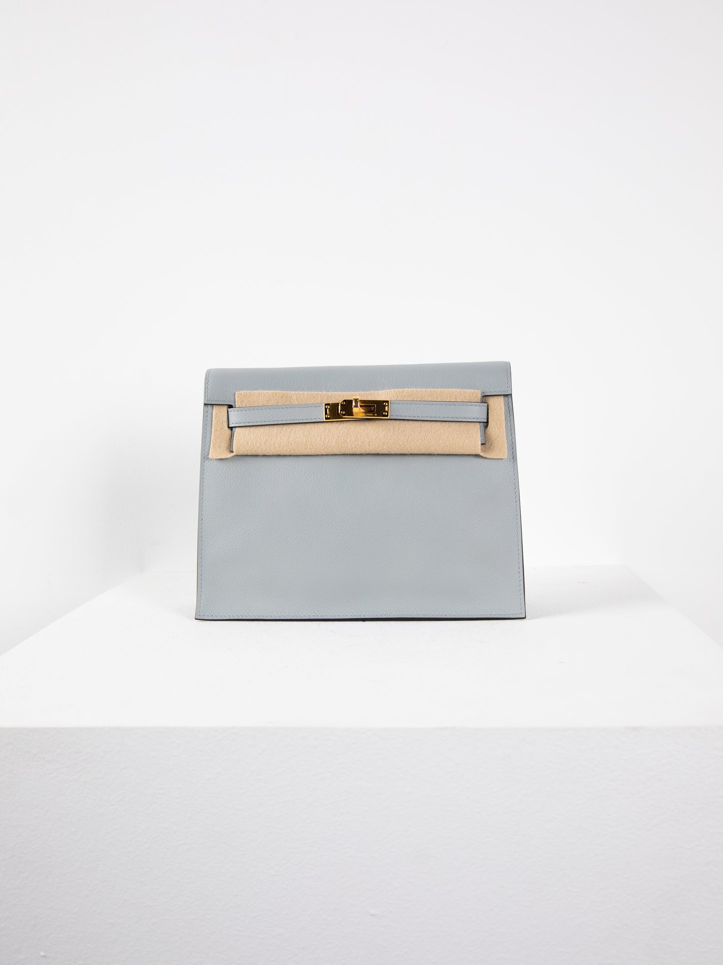 Kelly Danse Bleu Glacier Evercolor with Gold Hardware