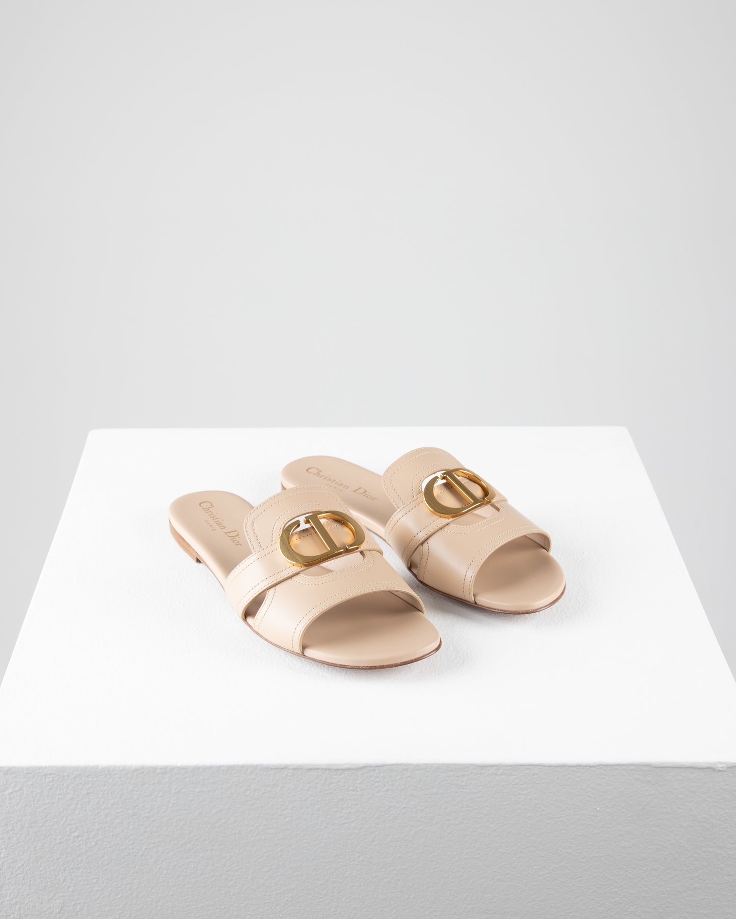 Dior Mule 30 Montaigne in Nude Calfskin size 37.5