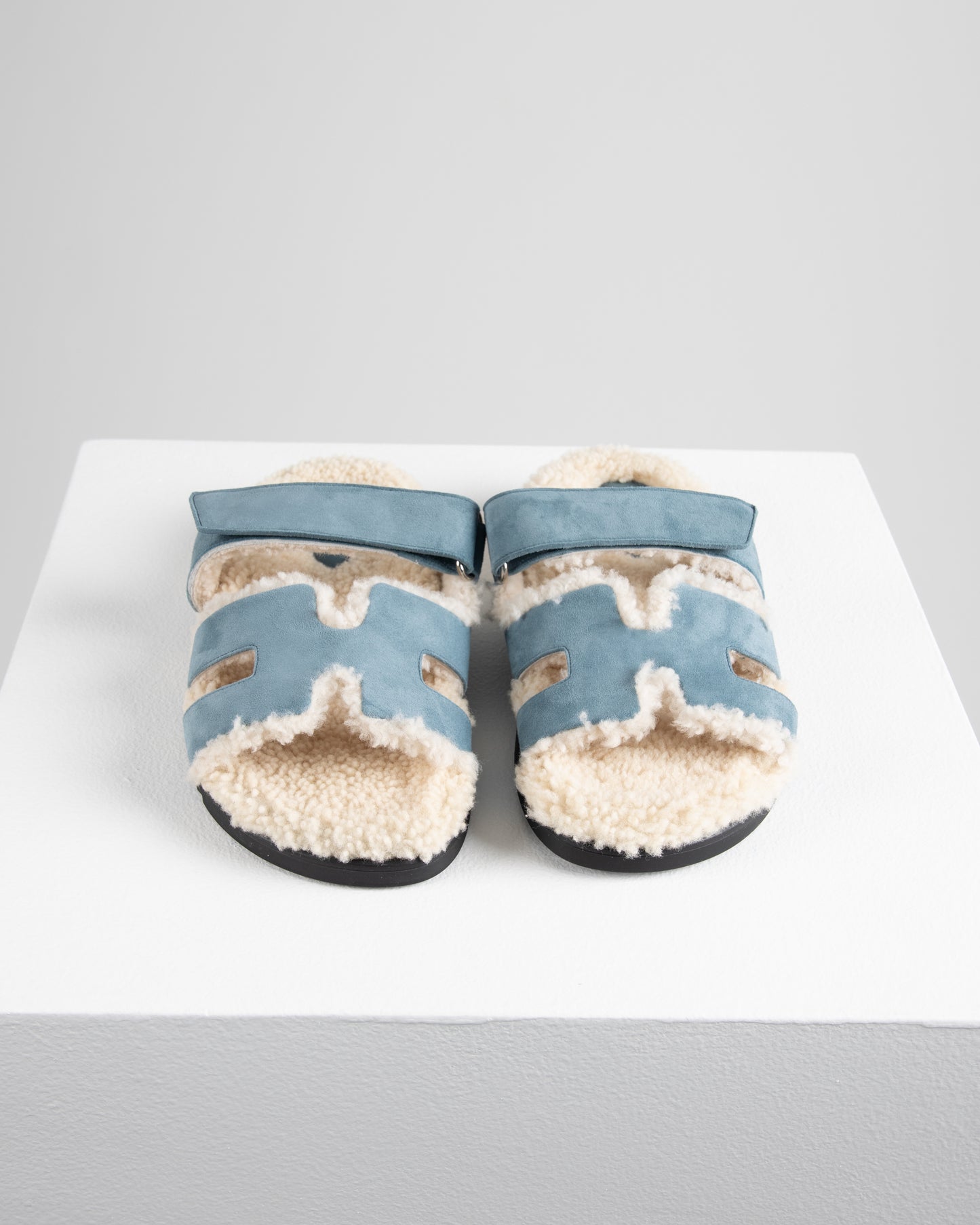 Chypre Sandal Bleu Pinede in Goat Suede with Woolskin lining