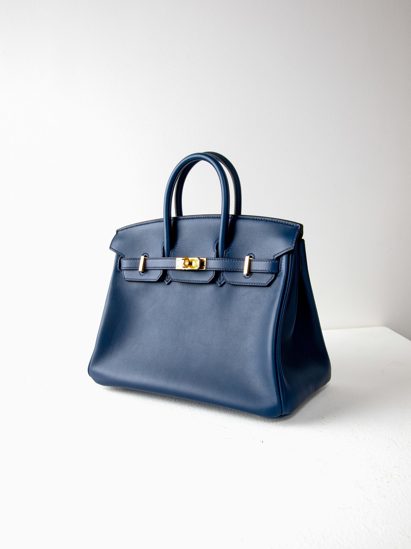 Birkin 25 Bleu Saphir Swift Leather with Gold Hardware