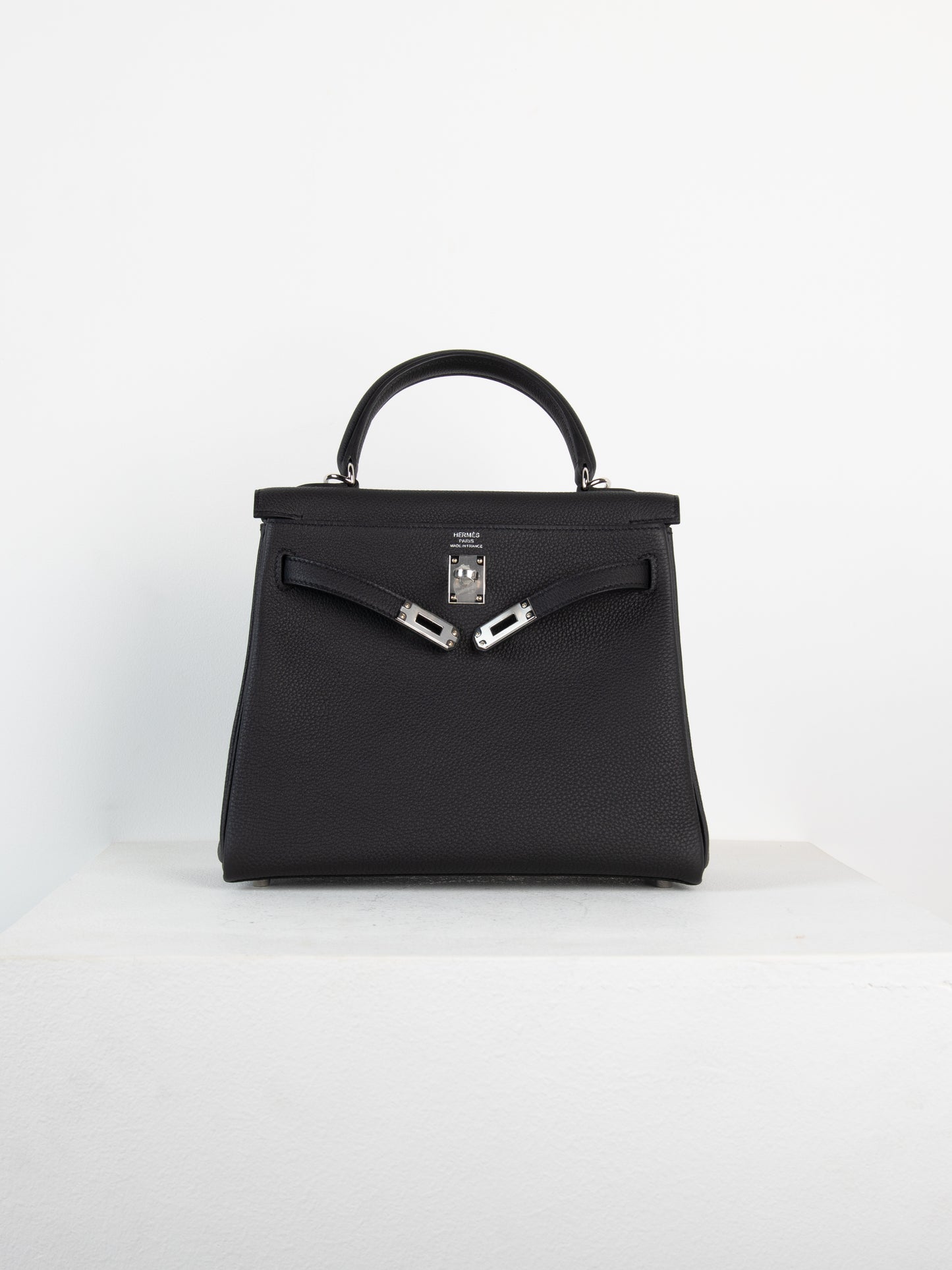 Kelly 25 in Black Togo with Palladium Hardware