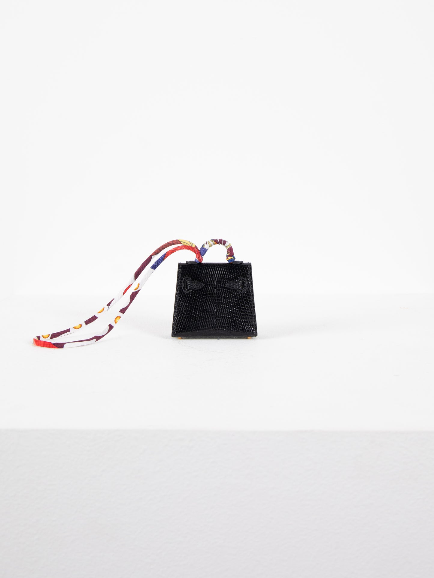 Micro Mini Kelly Twilly Bag Charm in Noir Lizard